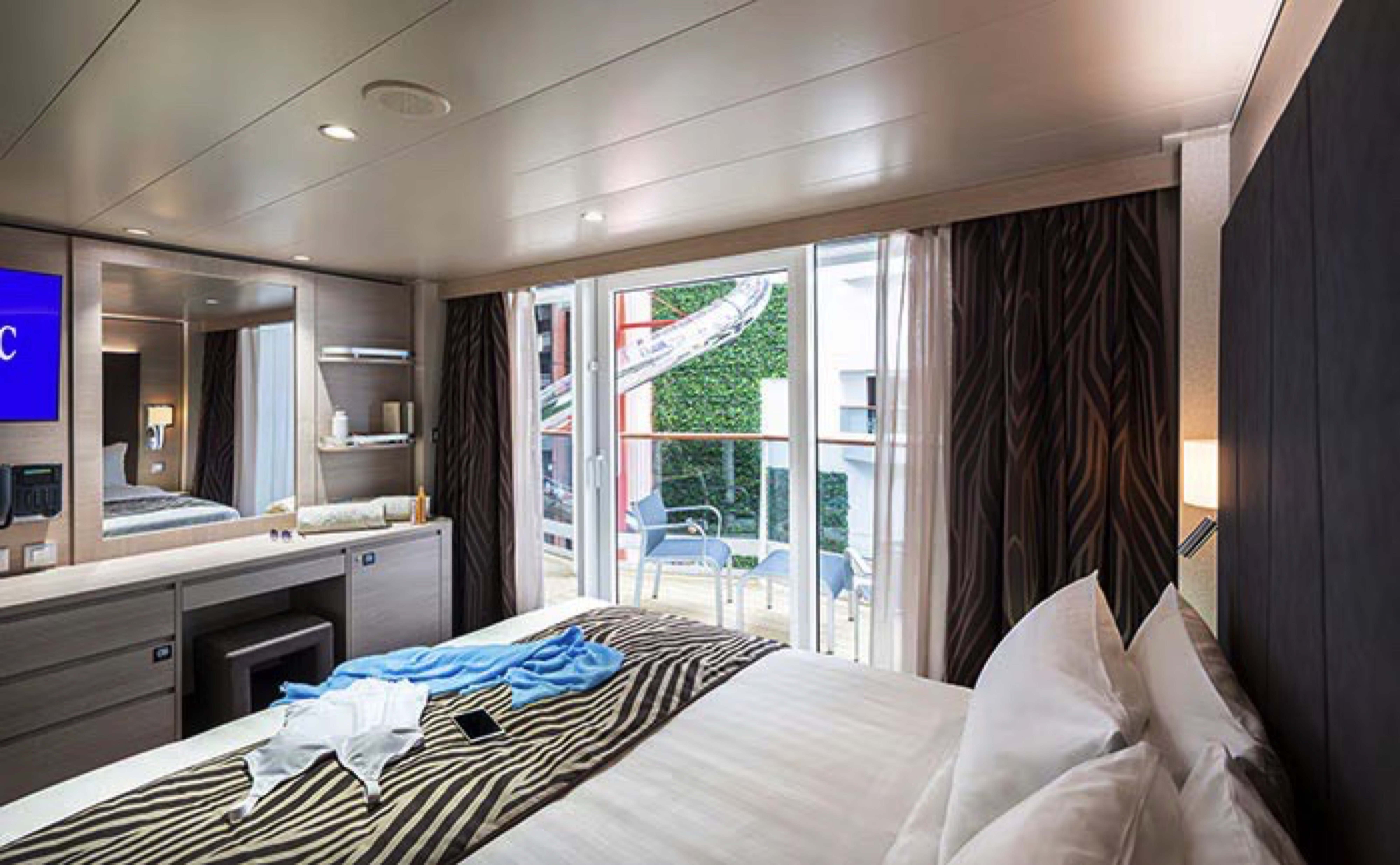 Deluxe Balcony with Promenade & Ocean View