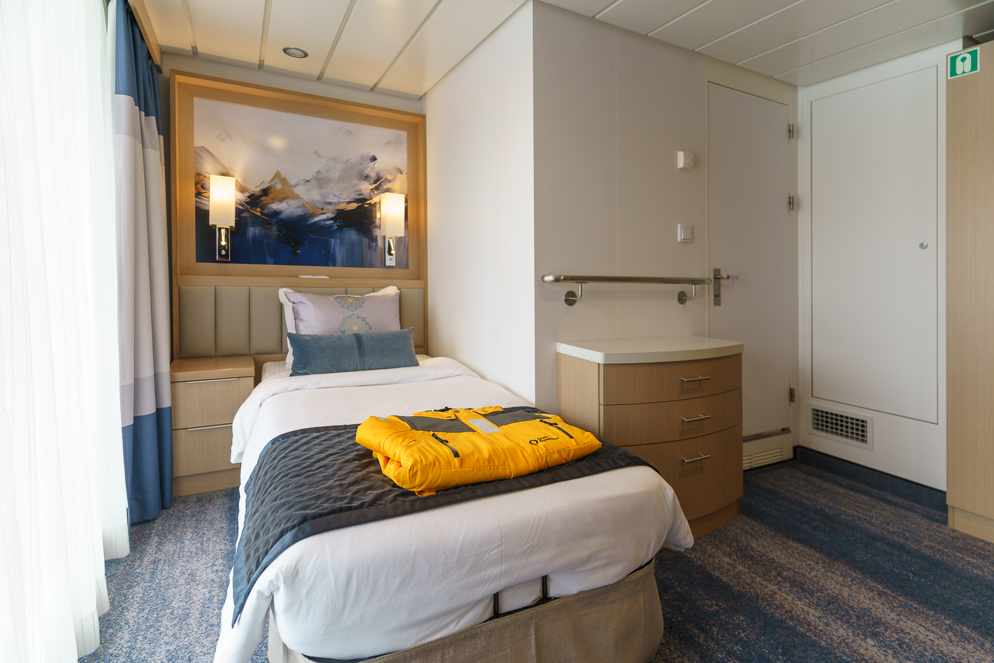 Quark Expeditions, Ocean Explorer Studio Veranda Single 1 ©Quark Expeditions