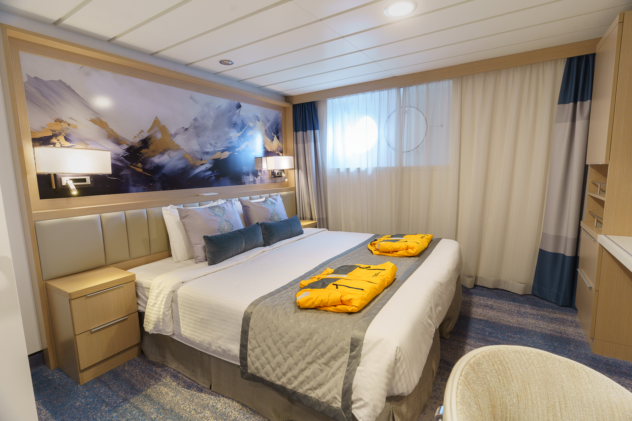 Quark Expeditions, Ocean Explorer Studio Single 1 ©Quark Expeditions