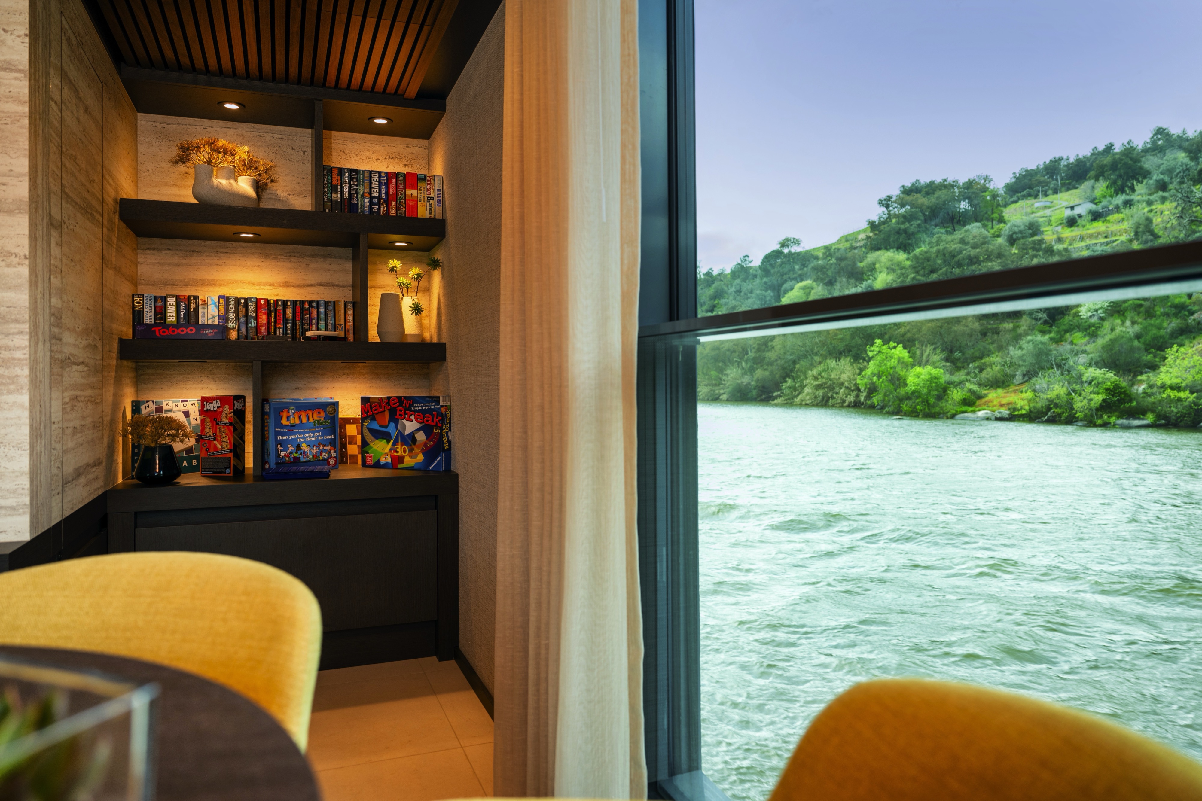 Club Lounge