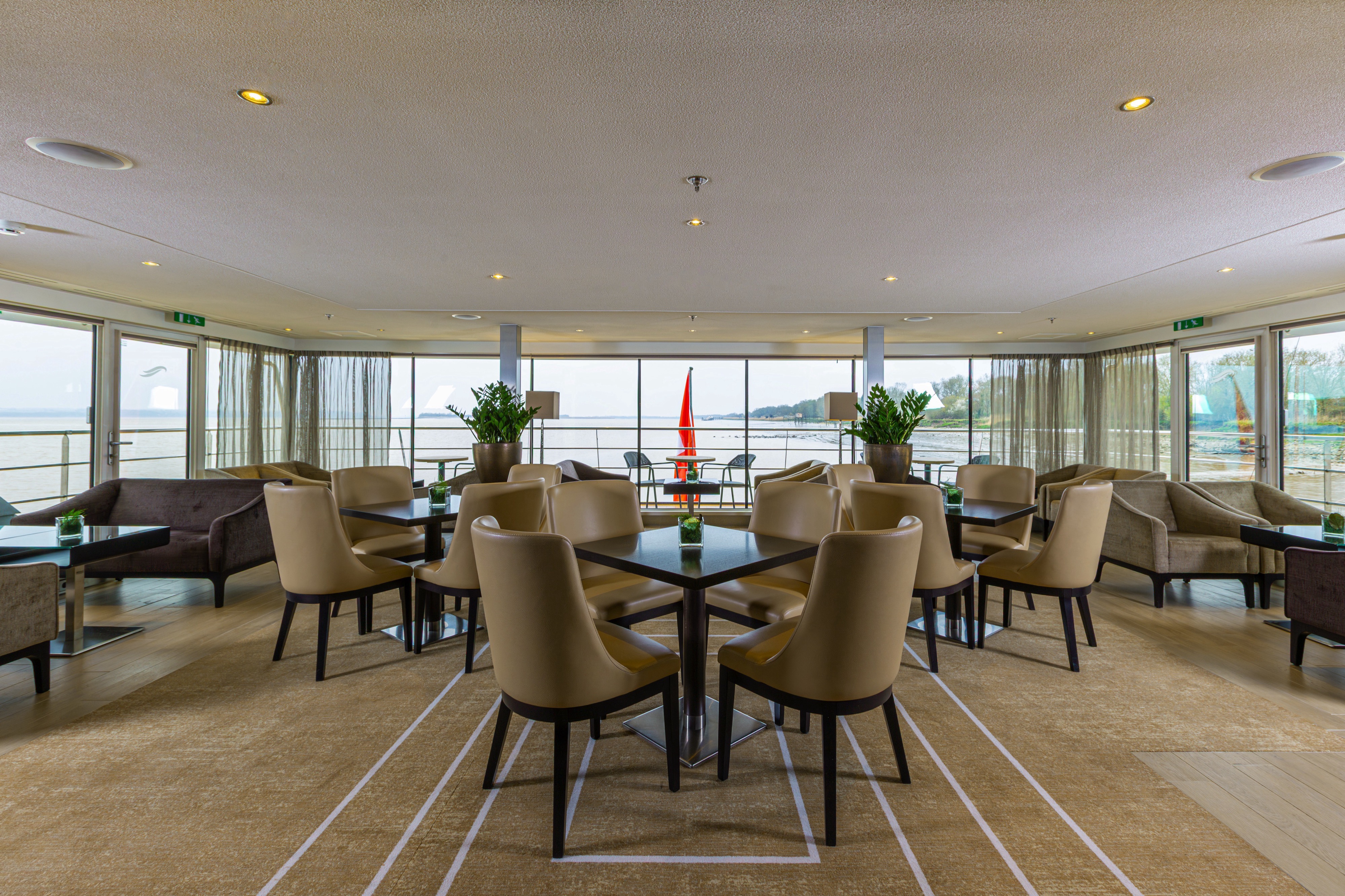 Club Lounge