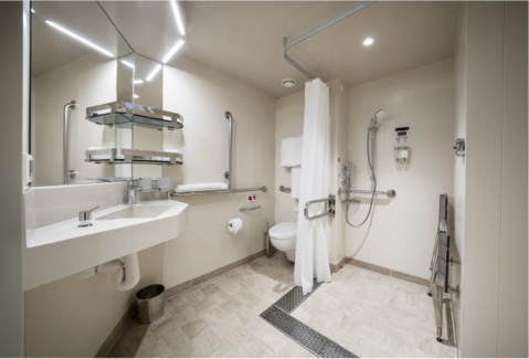 MSC Cruises, MSC Magnifica, Yacht Club Grand Suite ADA YCP Bathroom.png