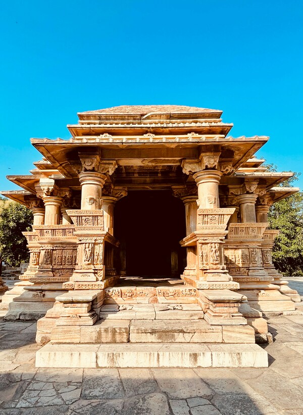 SahastraBahu Temples, Udaipur, India