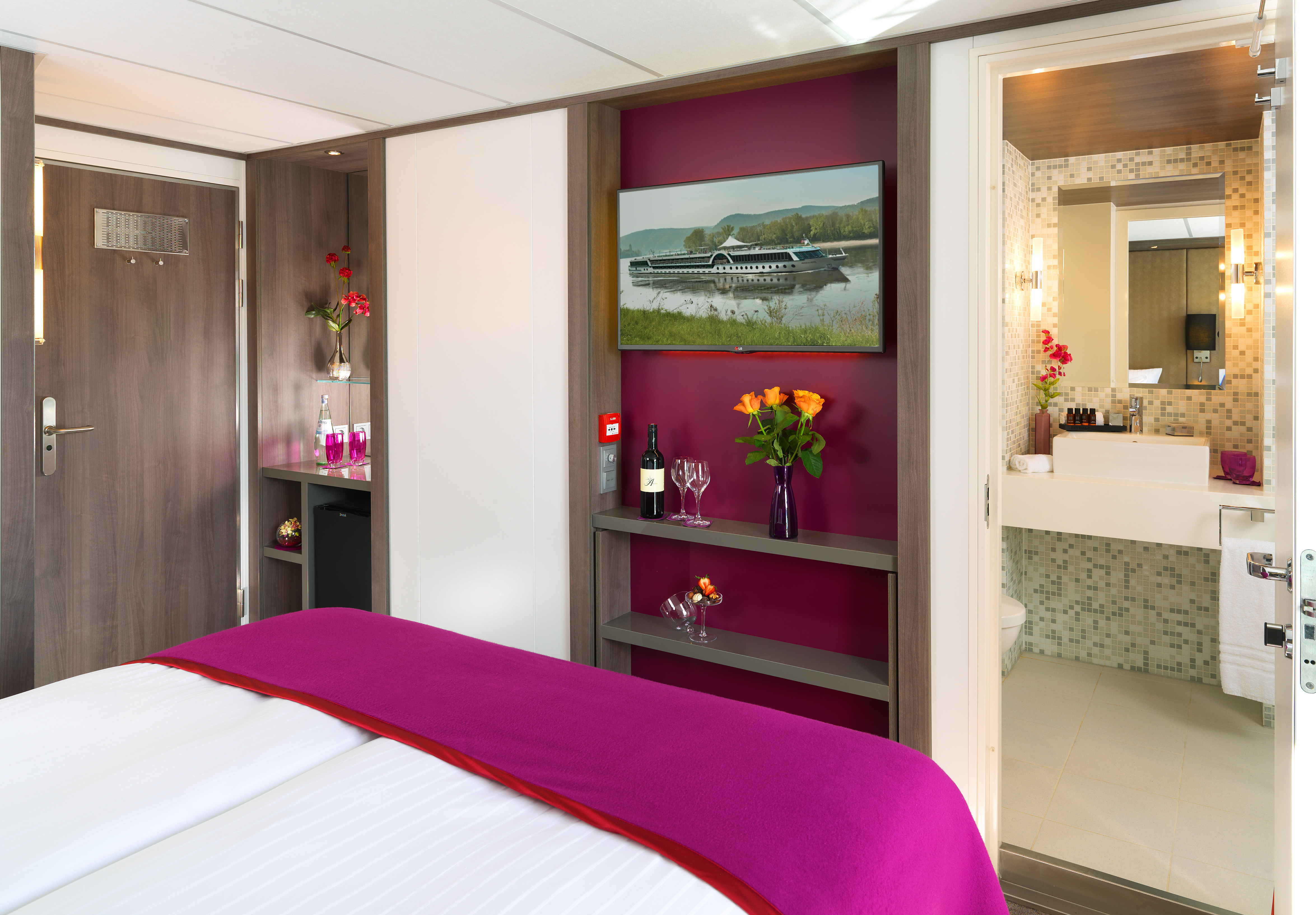 A-1 Cabin with Drop-Down Panoramic Window