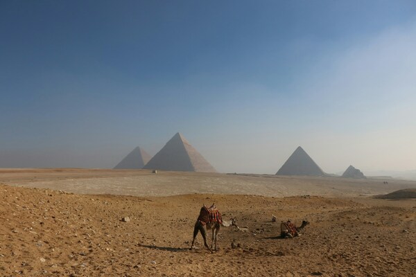 The Geat Pyramids of Giza, Cairo