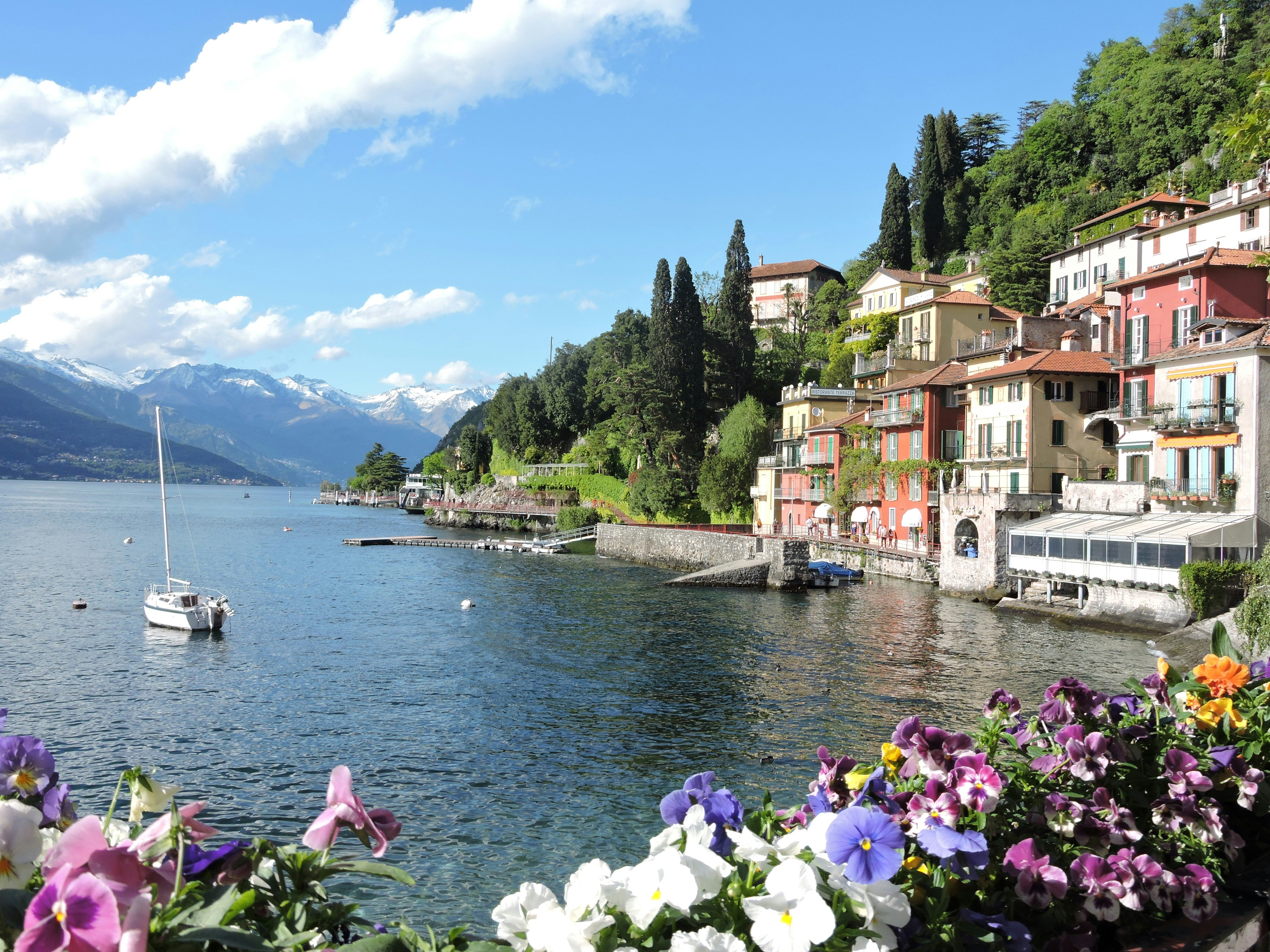 Timeless Rivers of Europe: the Rhine and Seine with Swiss Alps, 3 Nights in Lake Como & 1 Night in Lucerne