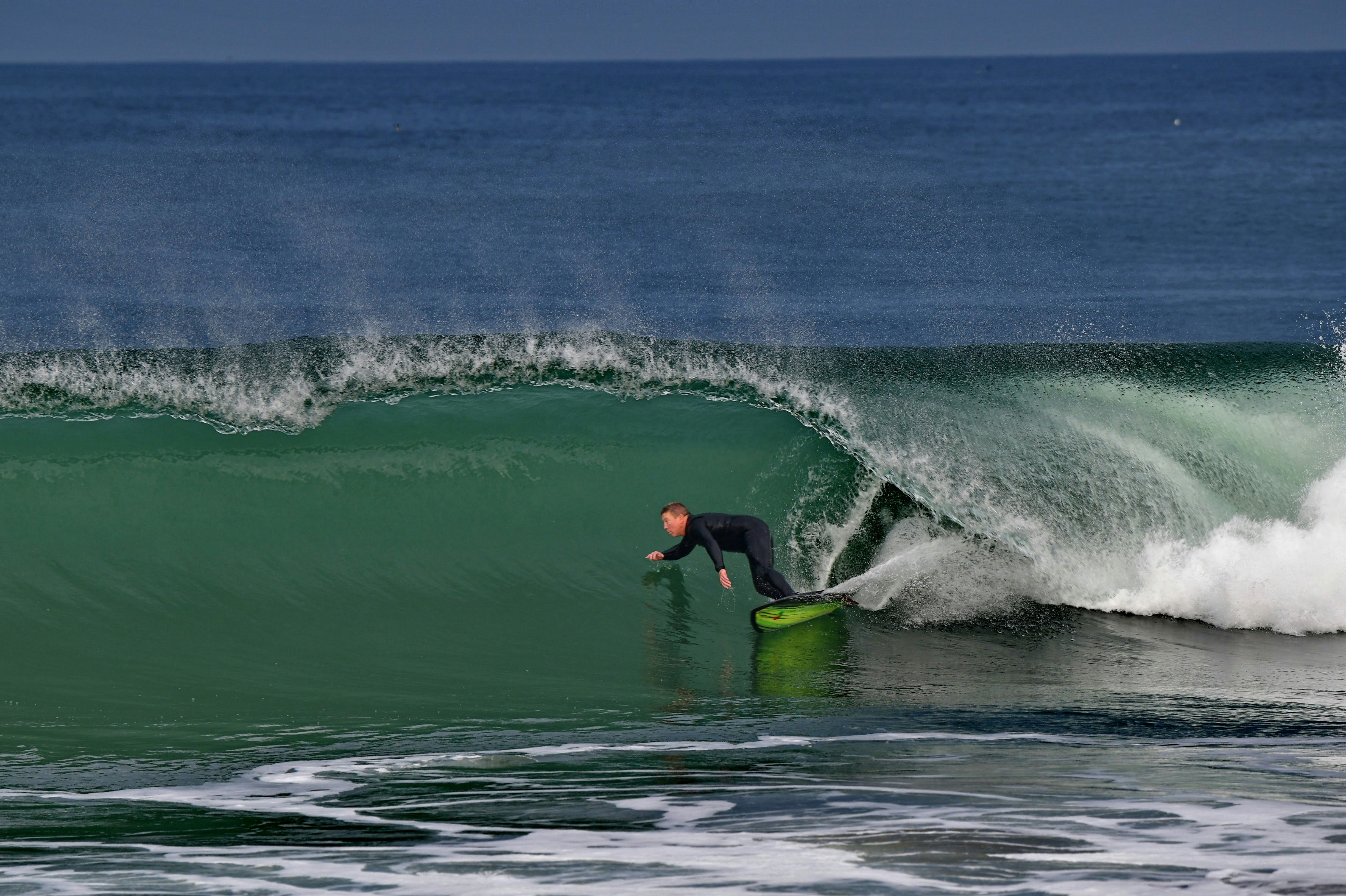 Local Surfer grabs one of the best waves of the day, Redondo Beach, CA, USA