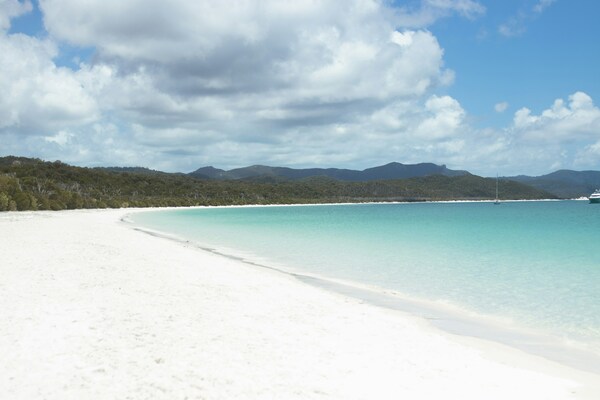 Whitehaven Beach, Whitsundays QLD, Australia