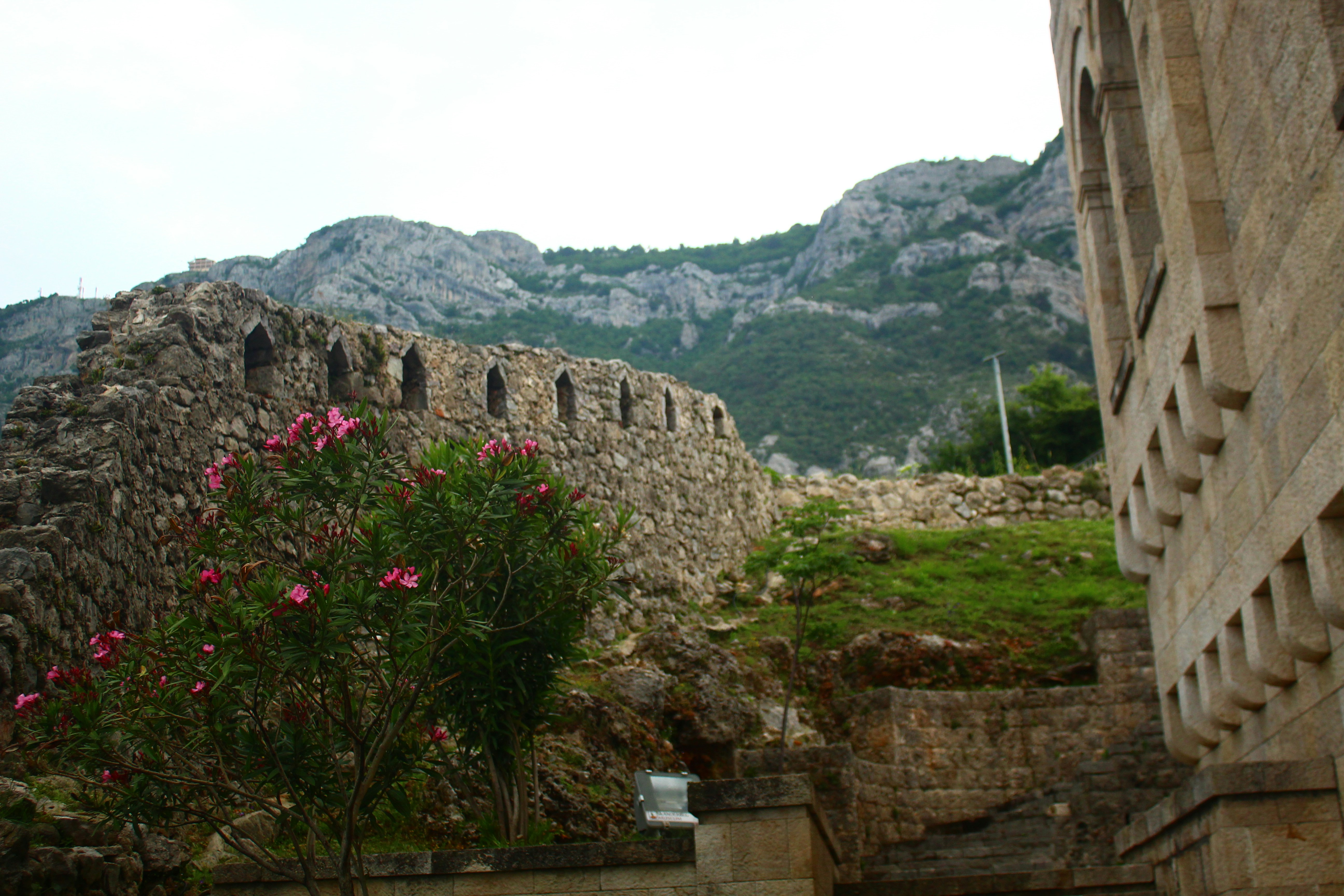 Kalaja e Krujës, Rruga Kala, Kruje, Albania