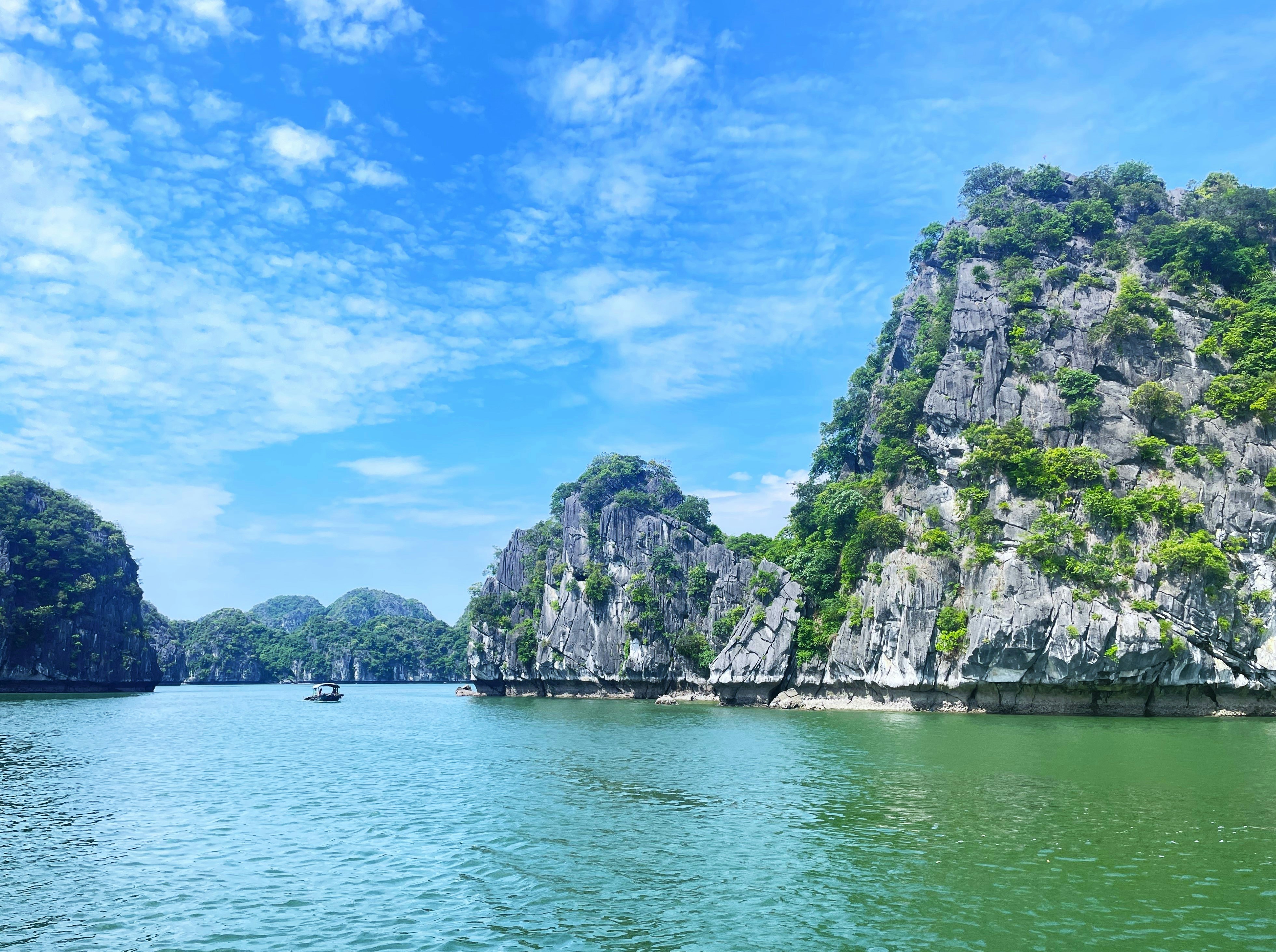 Lan Ha Bay, Vietnam