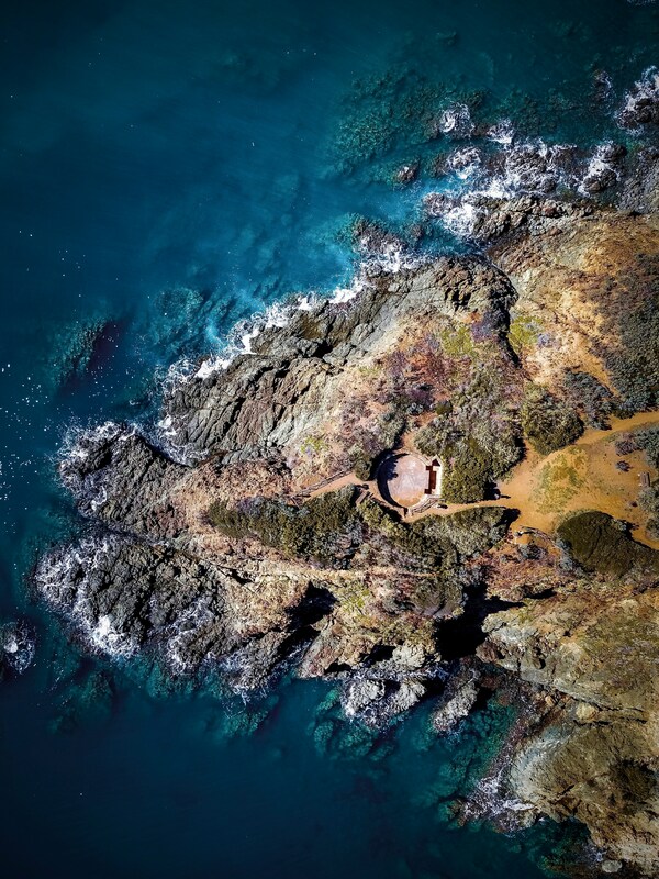 Masterpiece in Tuscany , good waves in Piombino .