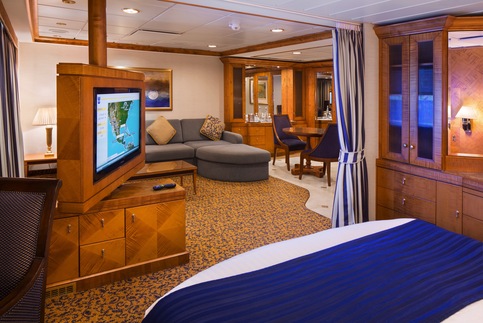 RCI, Brilliance of the Seas, Owner's Suite 4.jpg