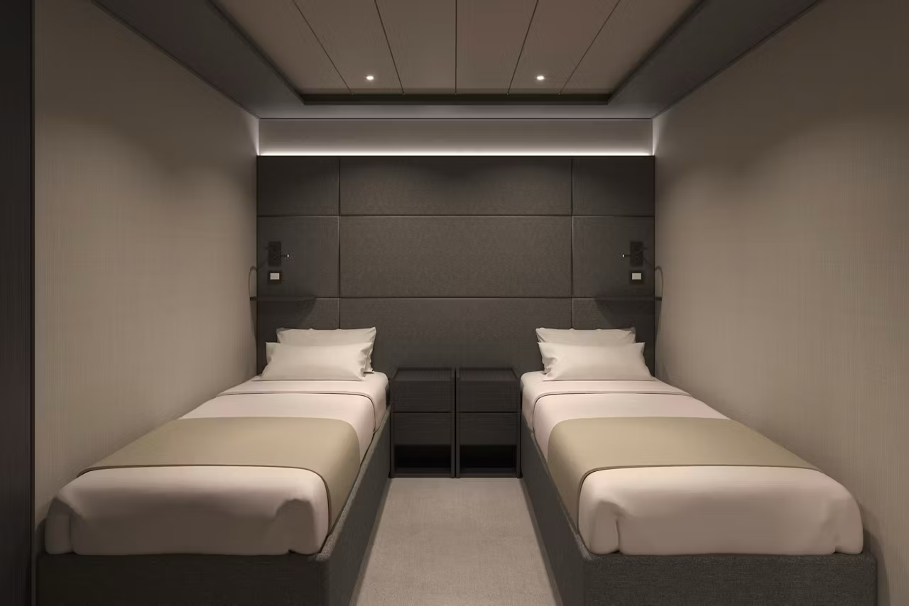 Yacht Club Royal Suite with Whirlpool Bath