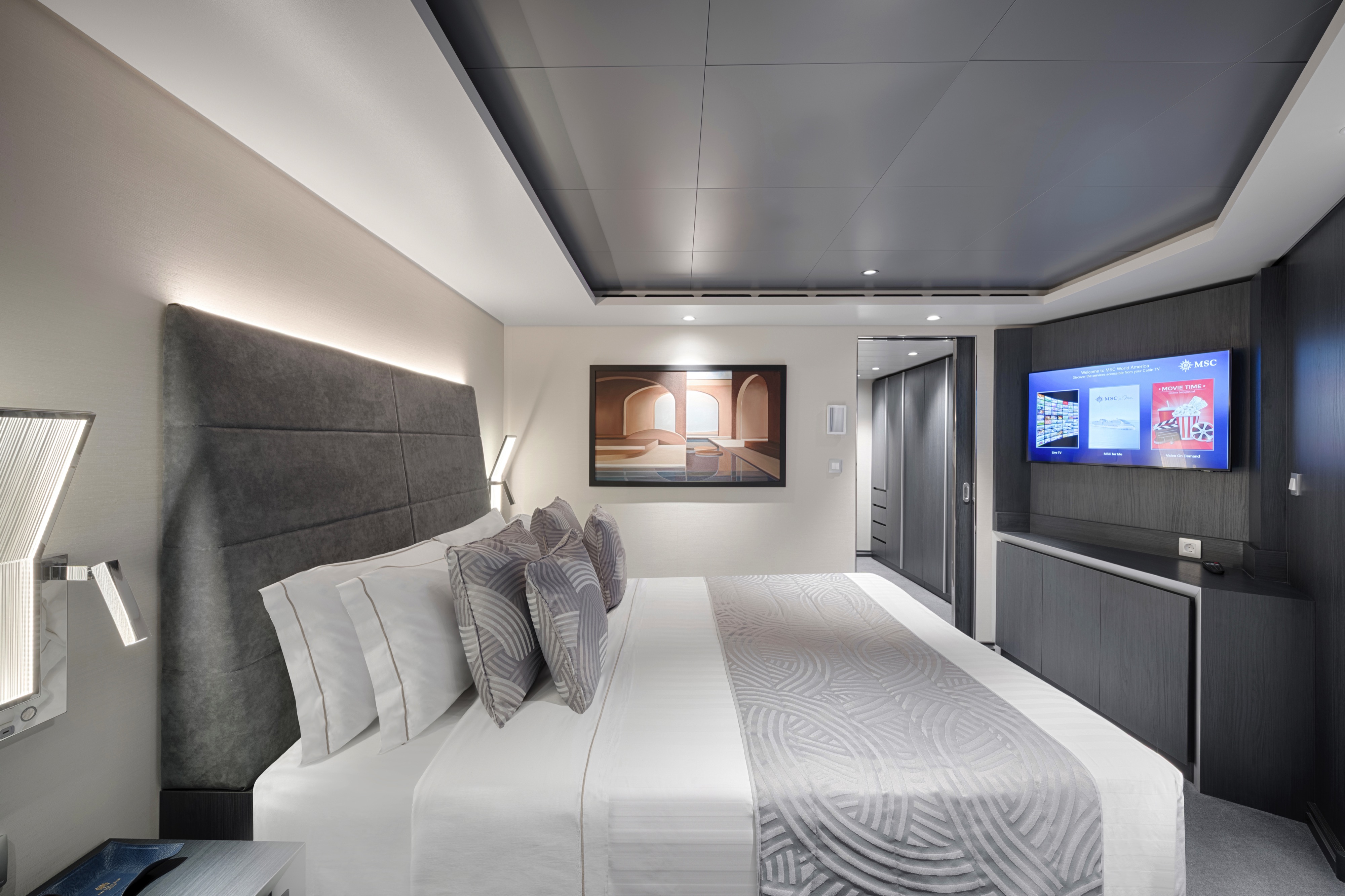 MSC World America: MSC Yacht Club Royal Suite With Whirlpool Bath