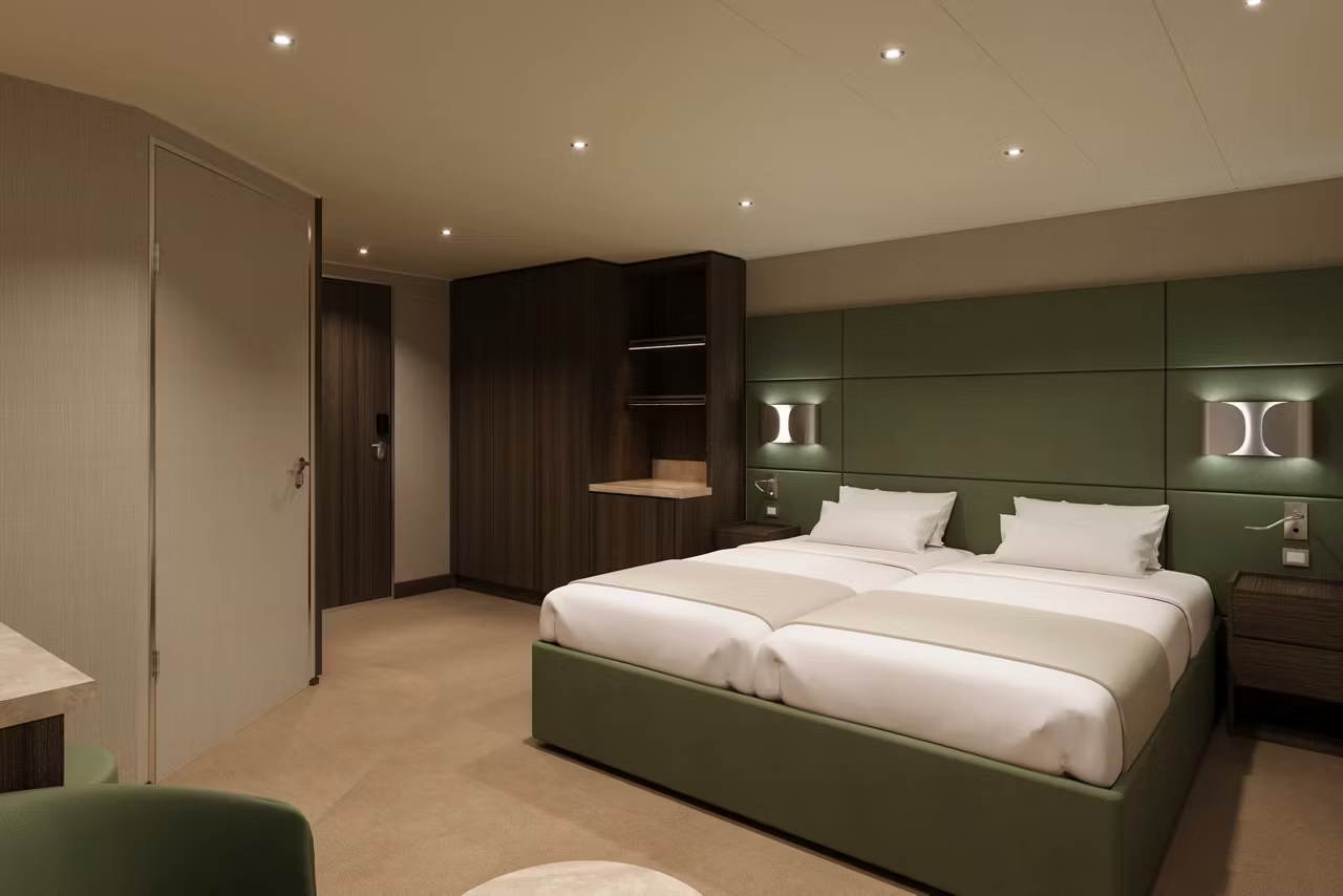 MSC Cruises MSC Magnifica MSC Yacht Club Interior Suite WEB 1 ©MSC Rights.jpg