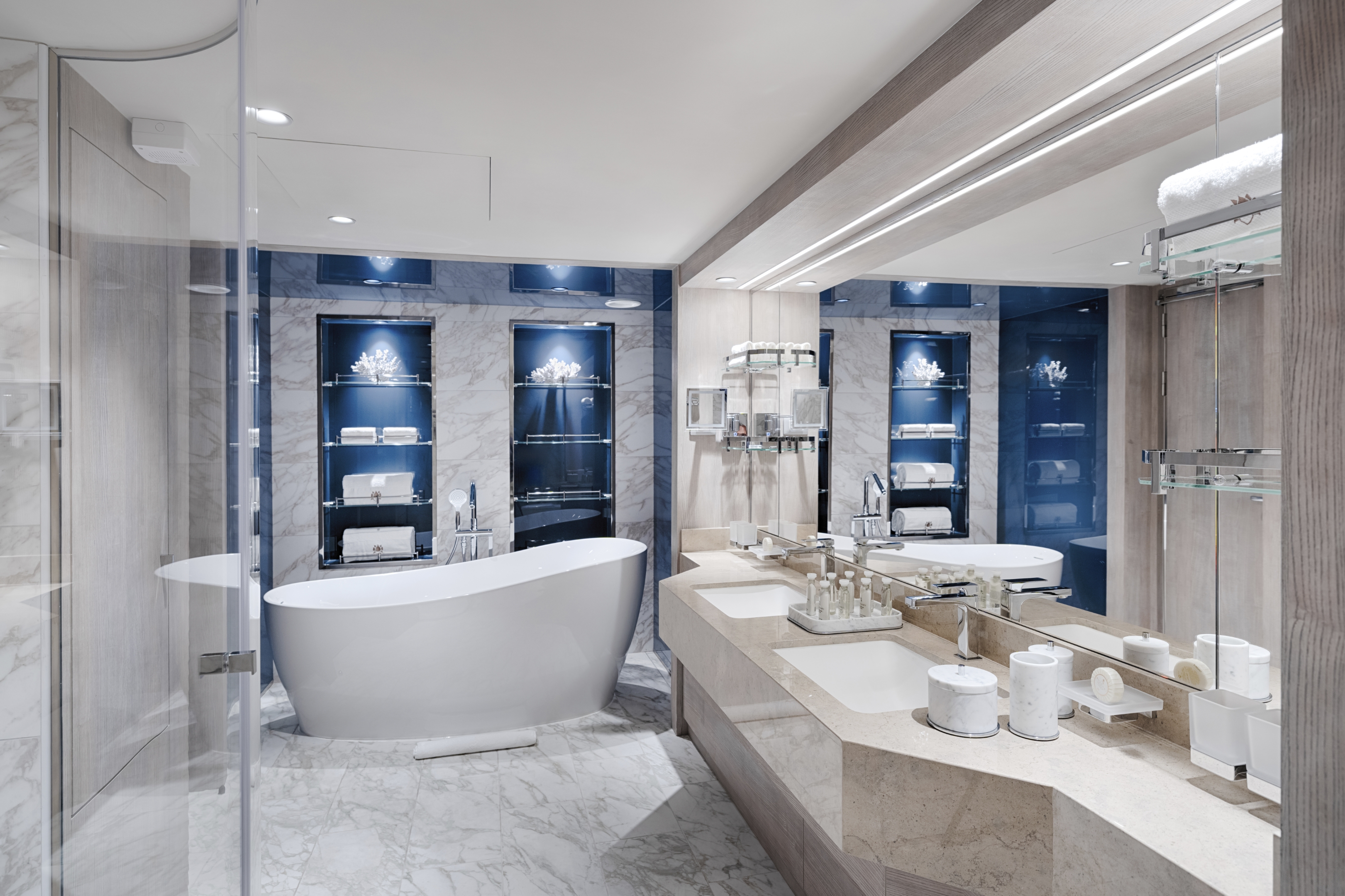 MSC Yacht Club Royal Suite with Whirlpool Bath