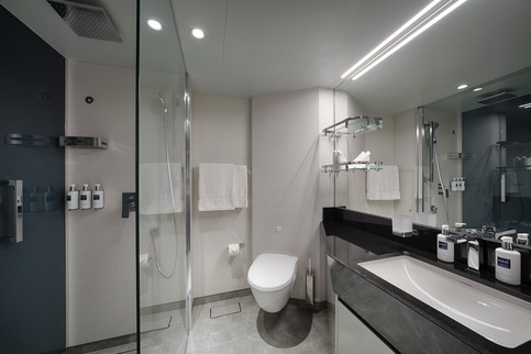 MSC Cruises MSC World America Grand Suite Aurea with Terrace ©MSC Rights, Ivan Sarfatti 2.jpg