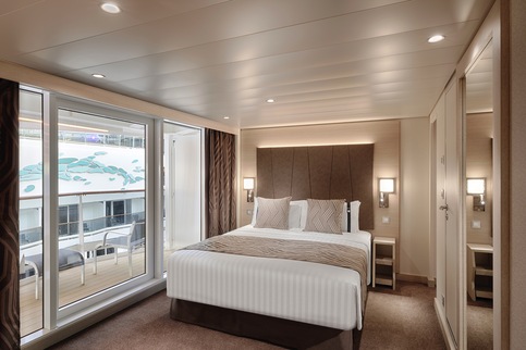 MSC Cruises MSC World America Junior Suite Aurea with Promenade and Ocean View ©MSC Rights, Ivan Sarfatti 3.jpg