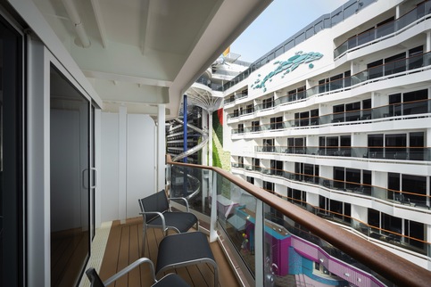 MSC Cruises MSC World America Deluxe Balcony with Promenade and Ocean View PV ©MSC Rights, Ivan Sarfatti 1.jpg