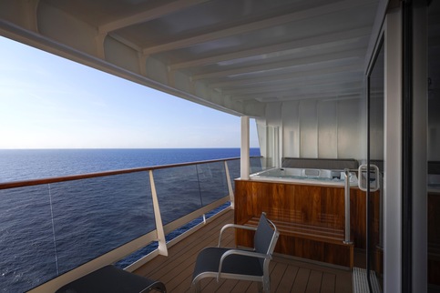 MSC Cruises MSC World America Grand Suite Aurea with Terrace and Whirlpool ©MSC Rights, Ivan Sarfatti 2.jpg