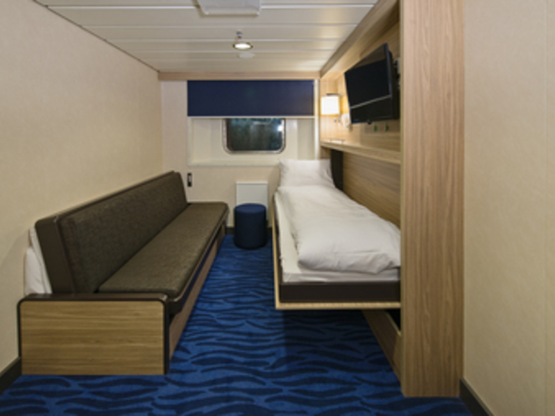 Polar Outside | Lower deck for 2 travellers