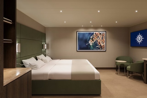 MSC Cruises MSC Magnifica MSC Yacht Club Interior Suite WEB 2 ©MSC Rights.jpg