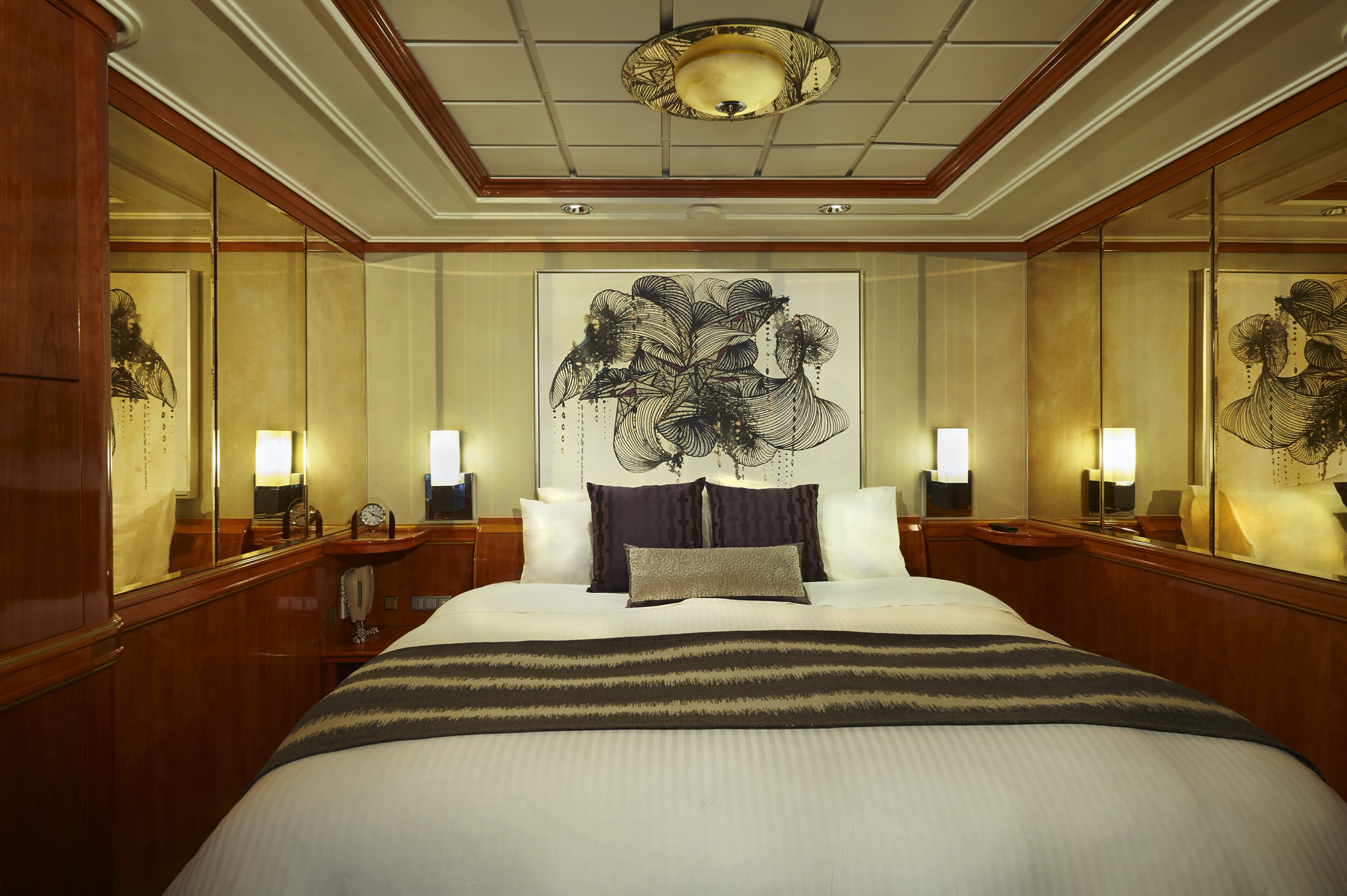 2-Bedroom Deluxe Family Suite with Balcony