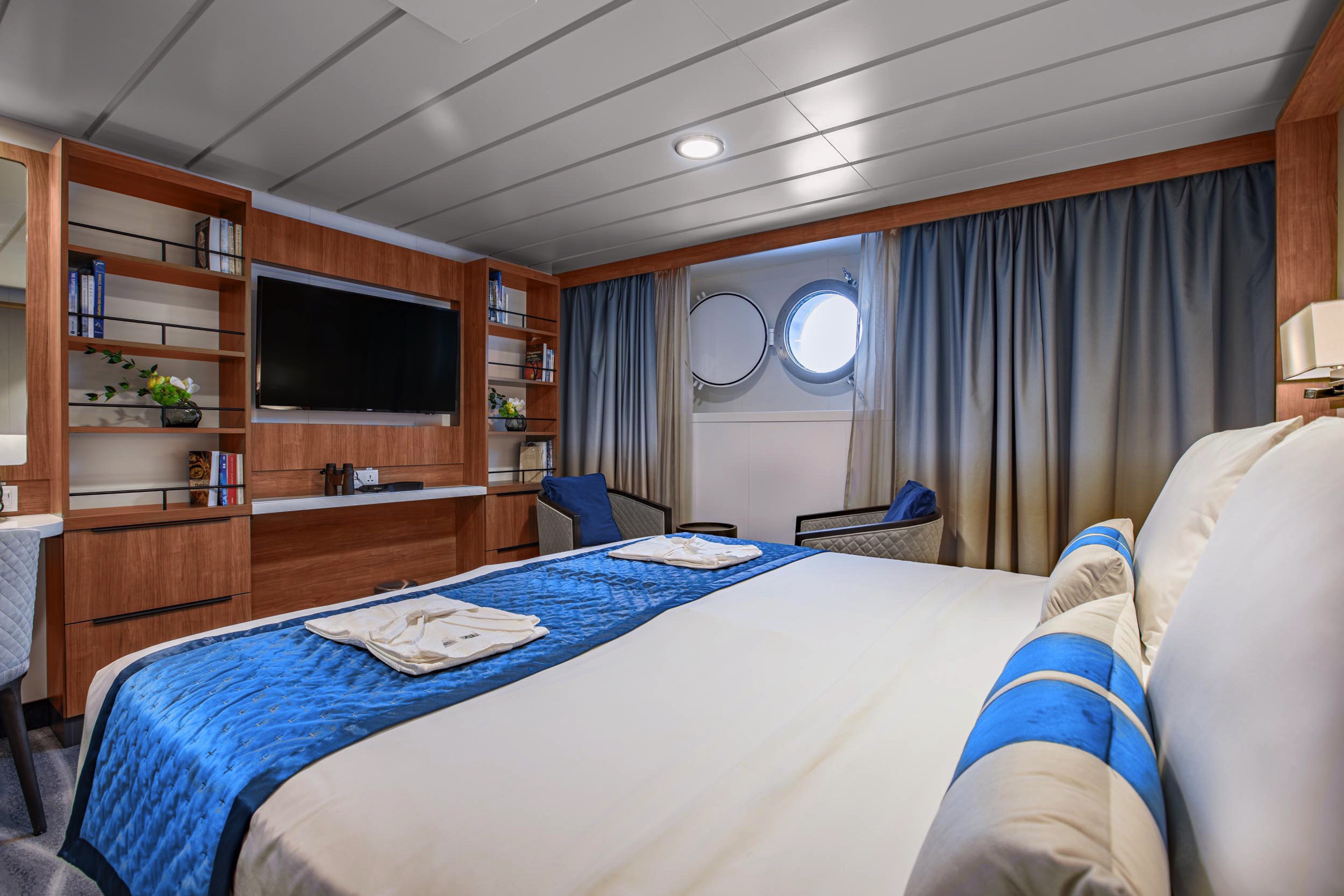 Polar Latitudes Expeditions Ocean Victory Cabin Cat D ©Polar Latitudes Expeditions 2.jpg