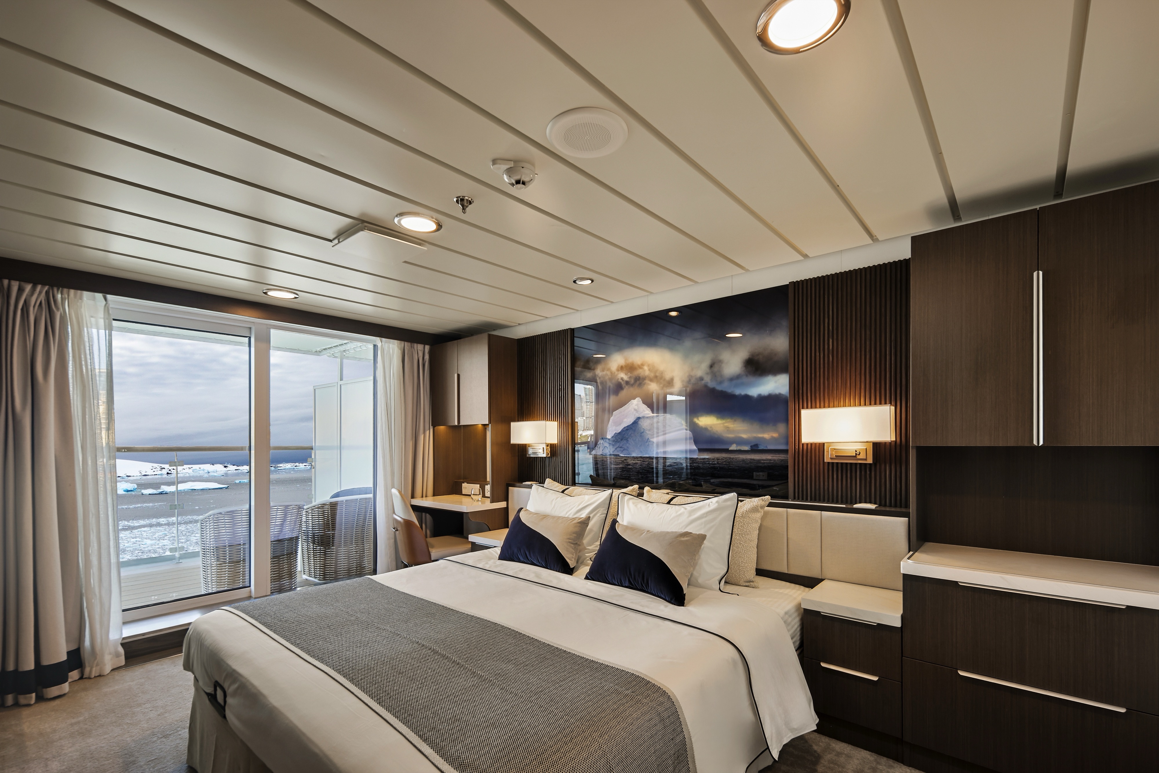 AE Expeditions Douglas Mawson Junior Suite Bedroom ©AE Expeditions.jpg