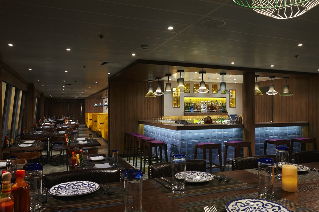 Los Lobos Cantina