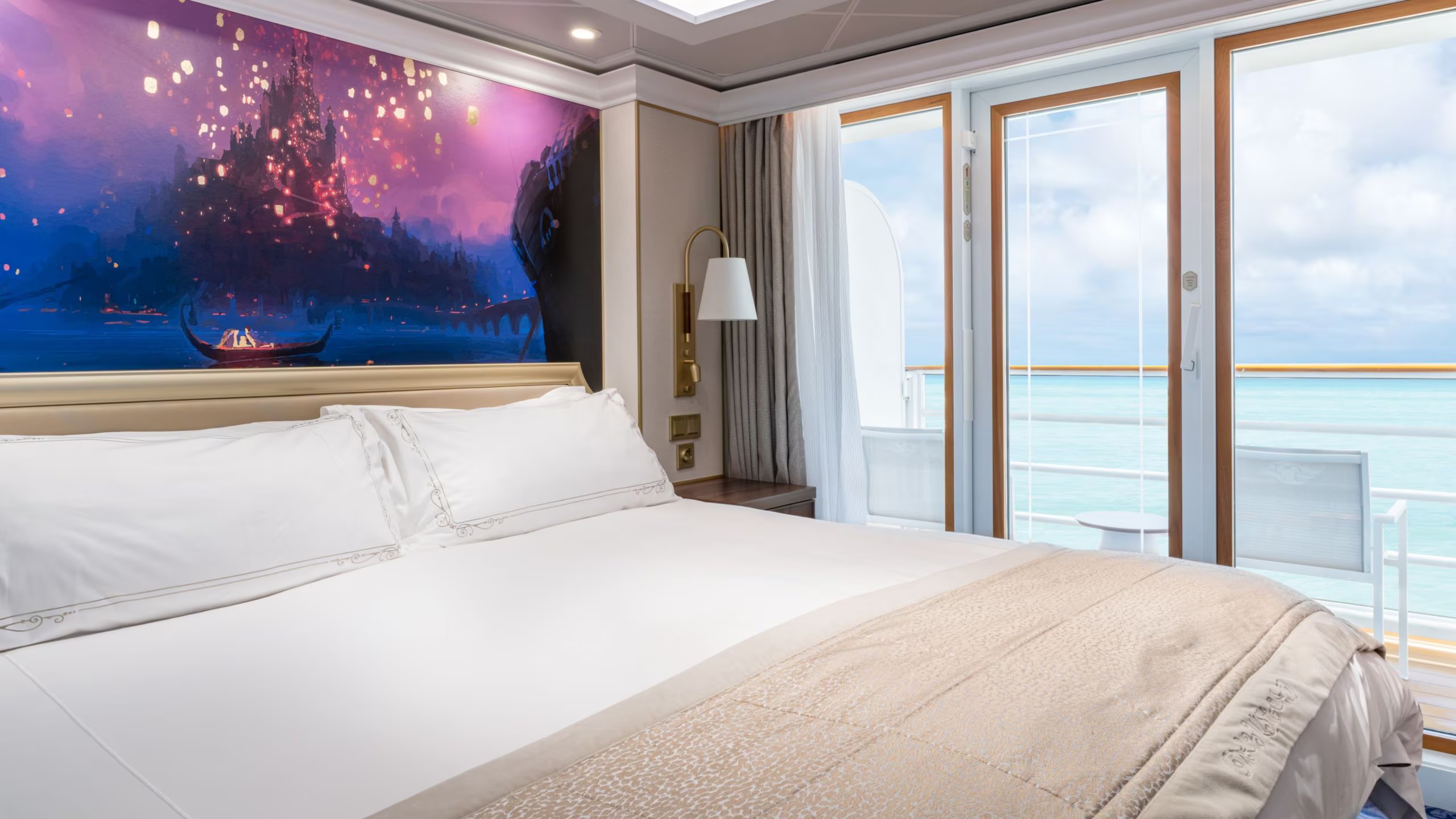 Disney Wish Concierge Suite 1 B © 2026 Disney. All Rights Reserved. Ships’ Registry   The Bahamas.