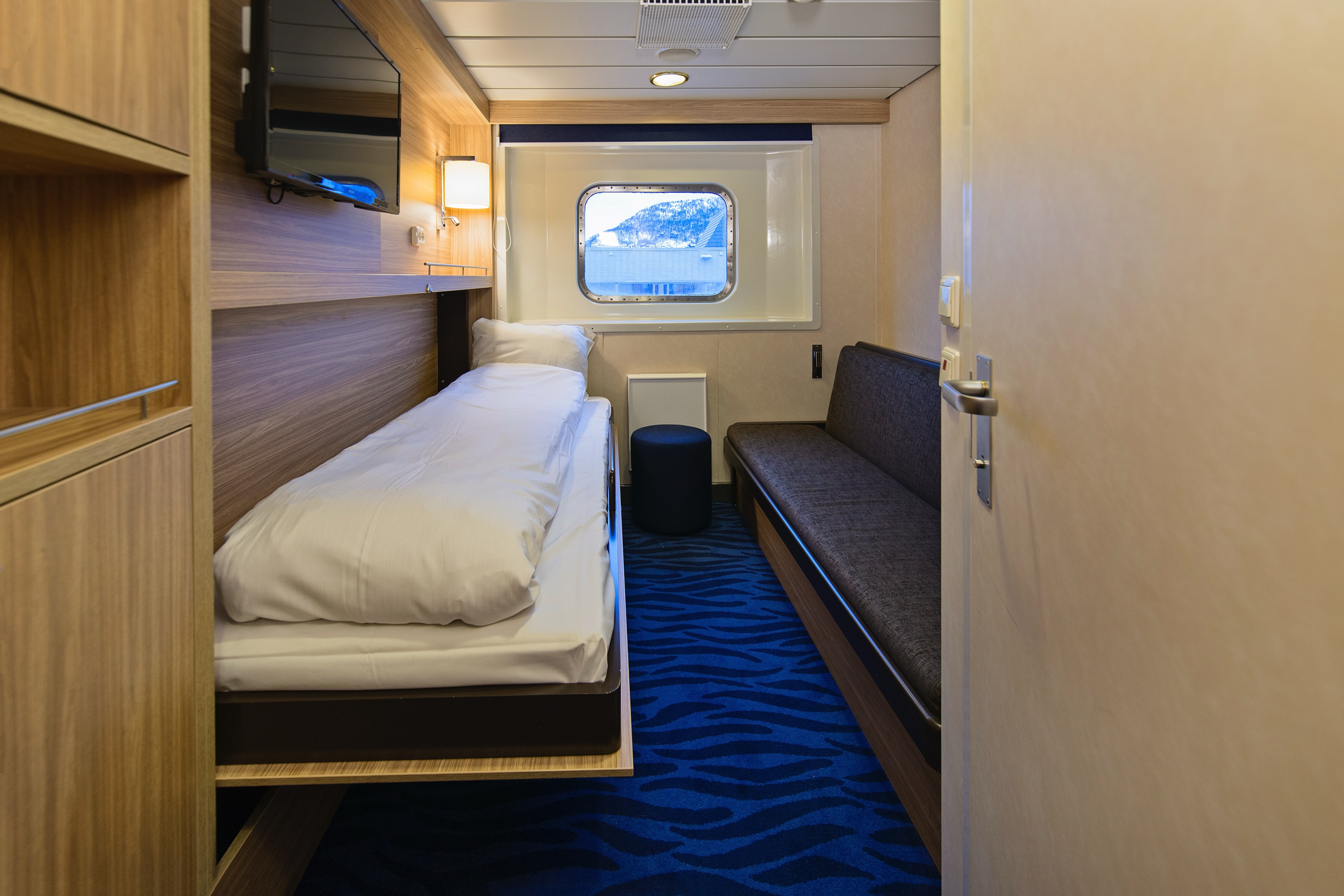 Hurtigruten MS Nordlys Polar Outside O2 ©Agurtxane Concellon Hurtigruten.jpg