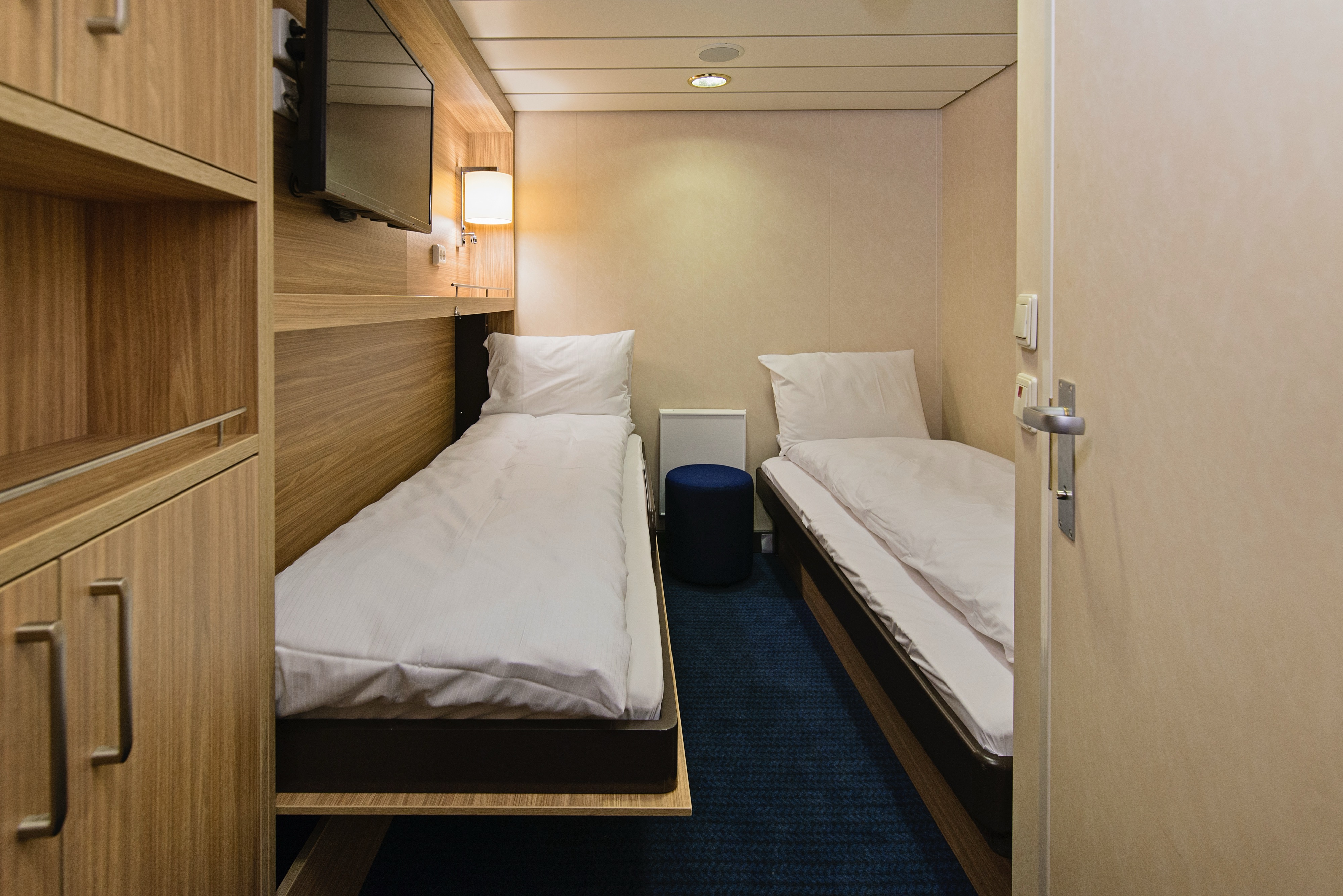 Polar Inside | Twin on lower or middle deck