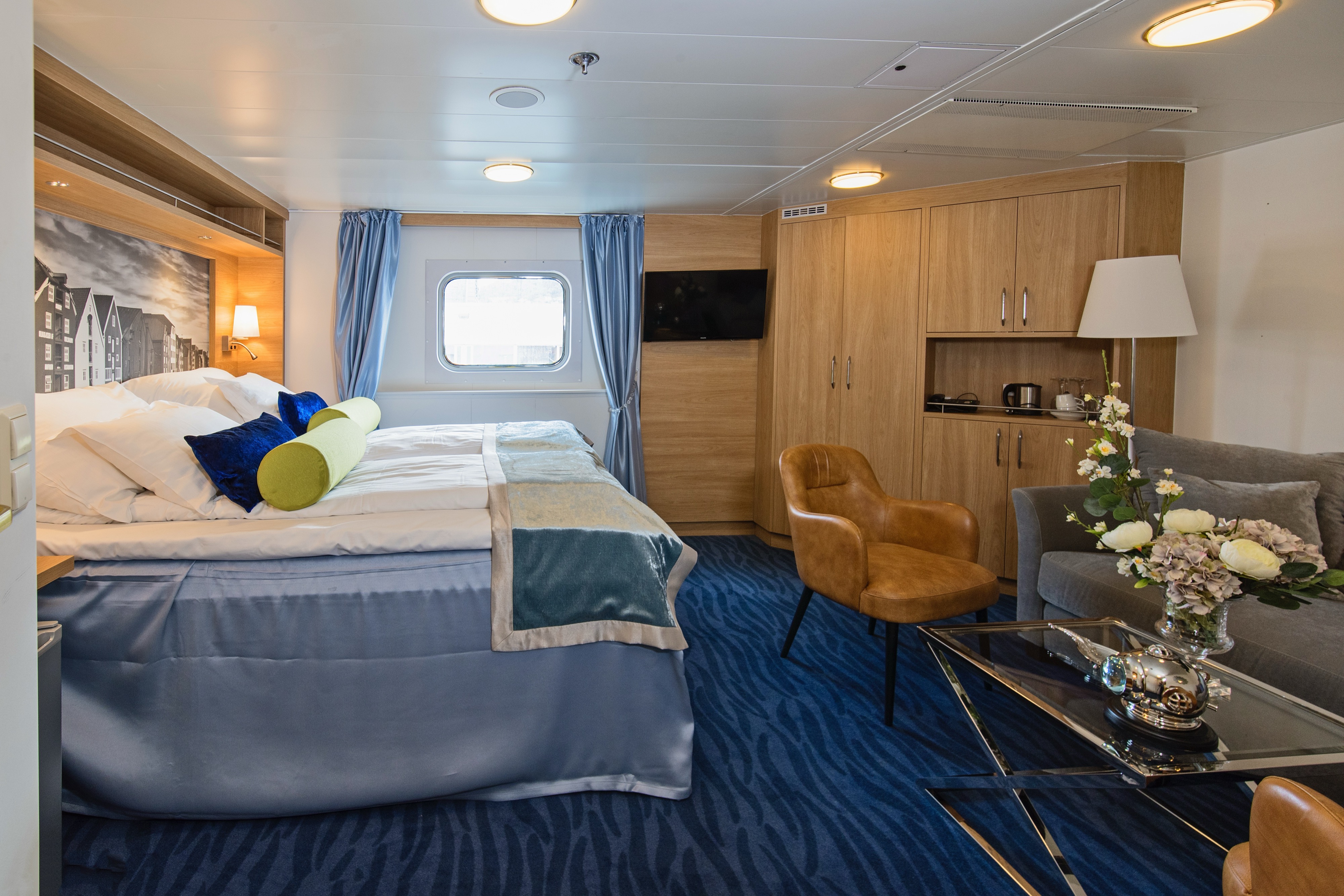 Expedition Suite | Two-bed mini suite on middle or upper deck