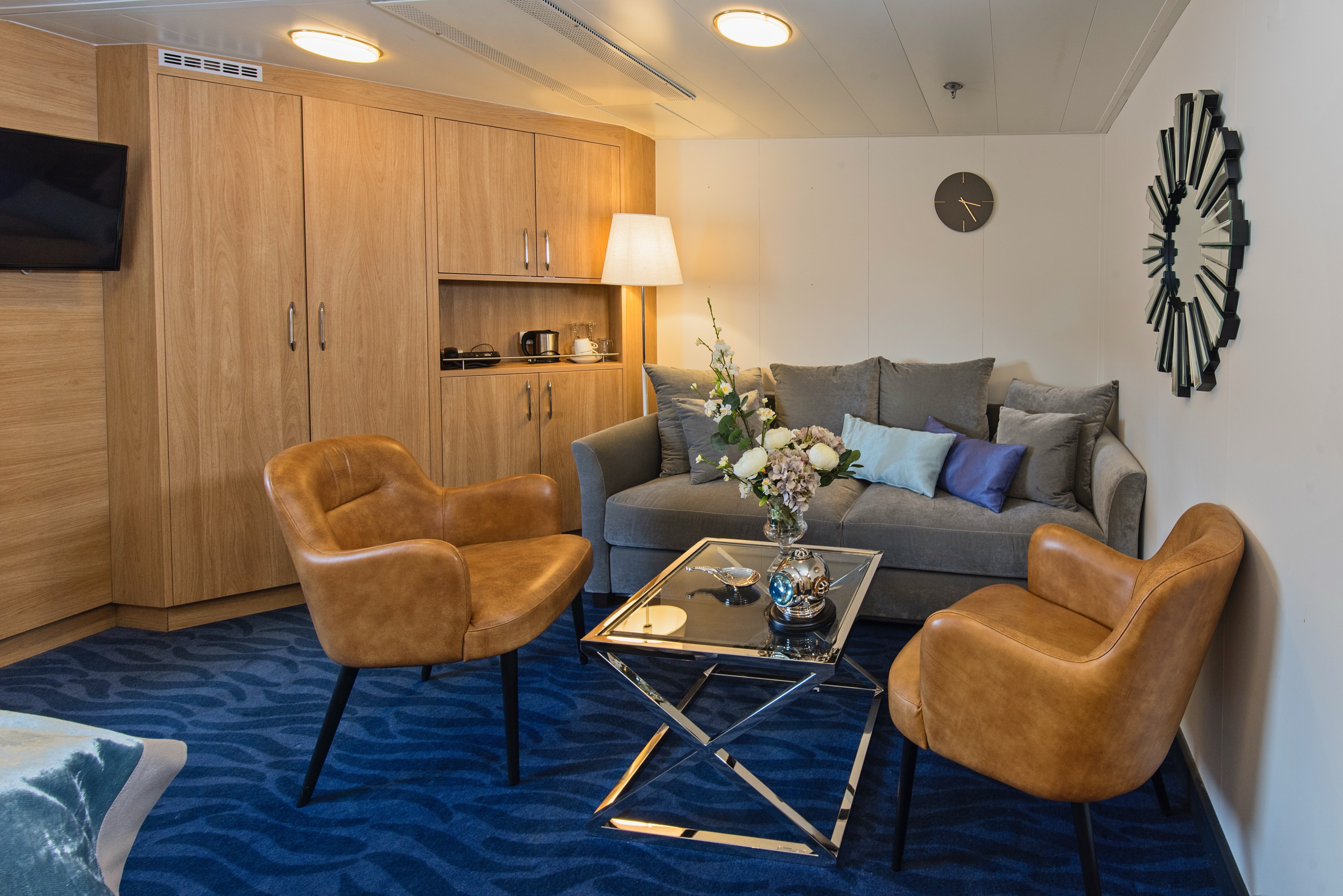 Expedition Suite | Two-bed mini suite on middle or upper deck