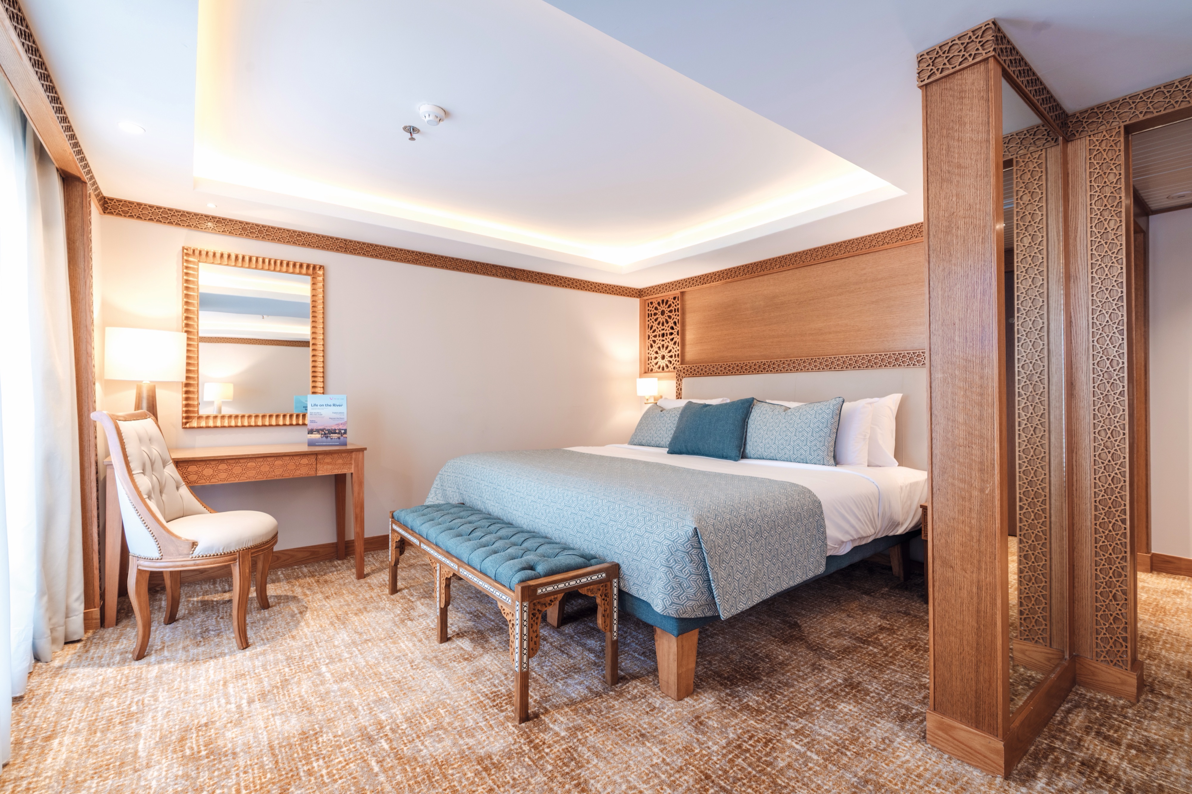 TUI River Cruises TUI Bahareya Deck 3 Balcony Suite Cabin 1 ©TUI River Cruises.jpg
