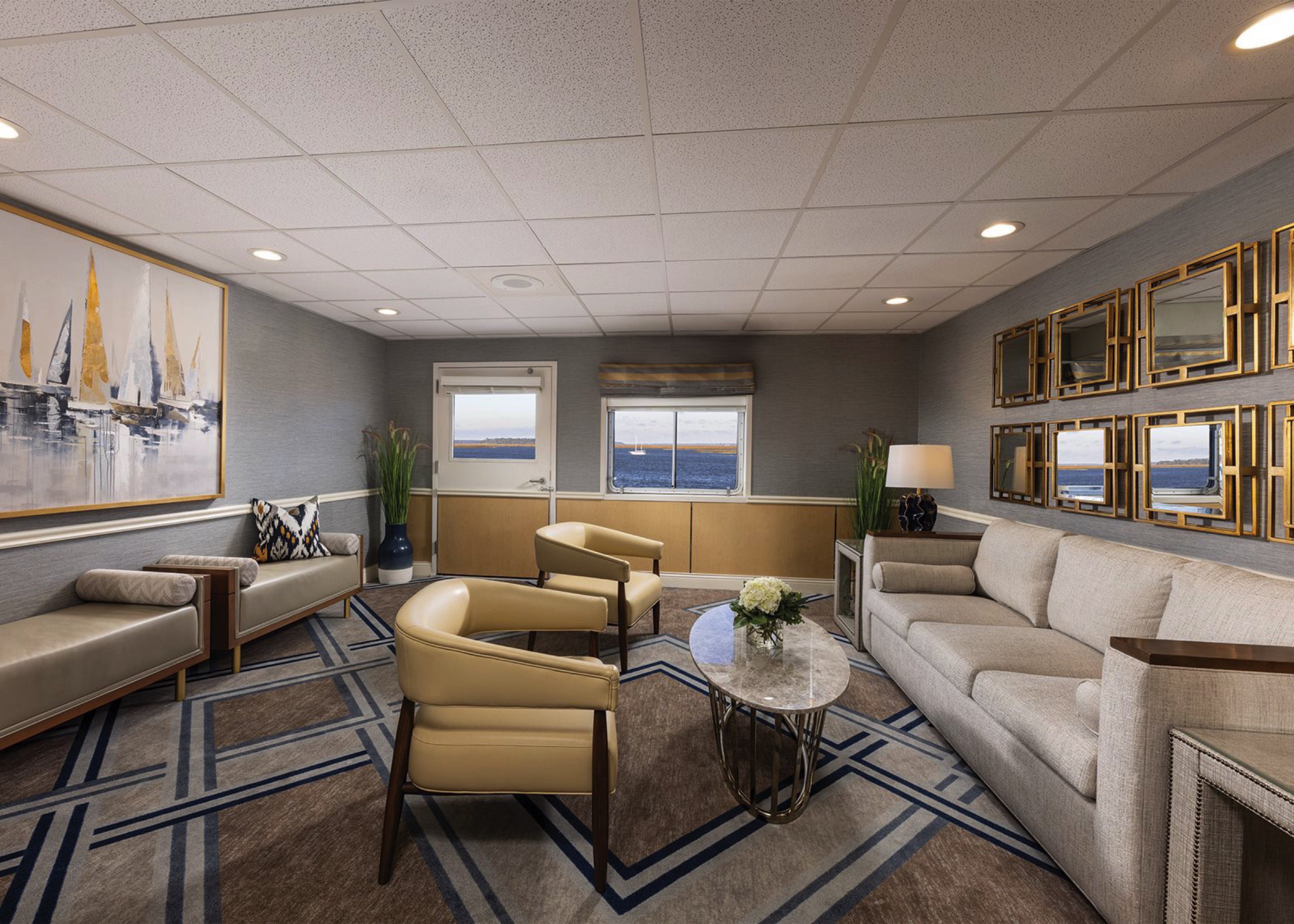 Midship Lounge