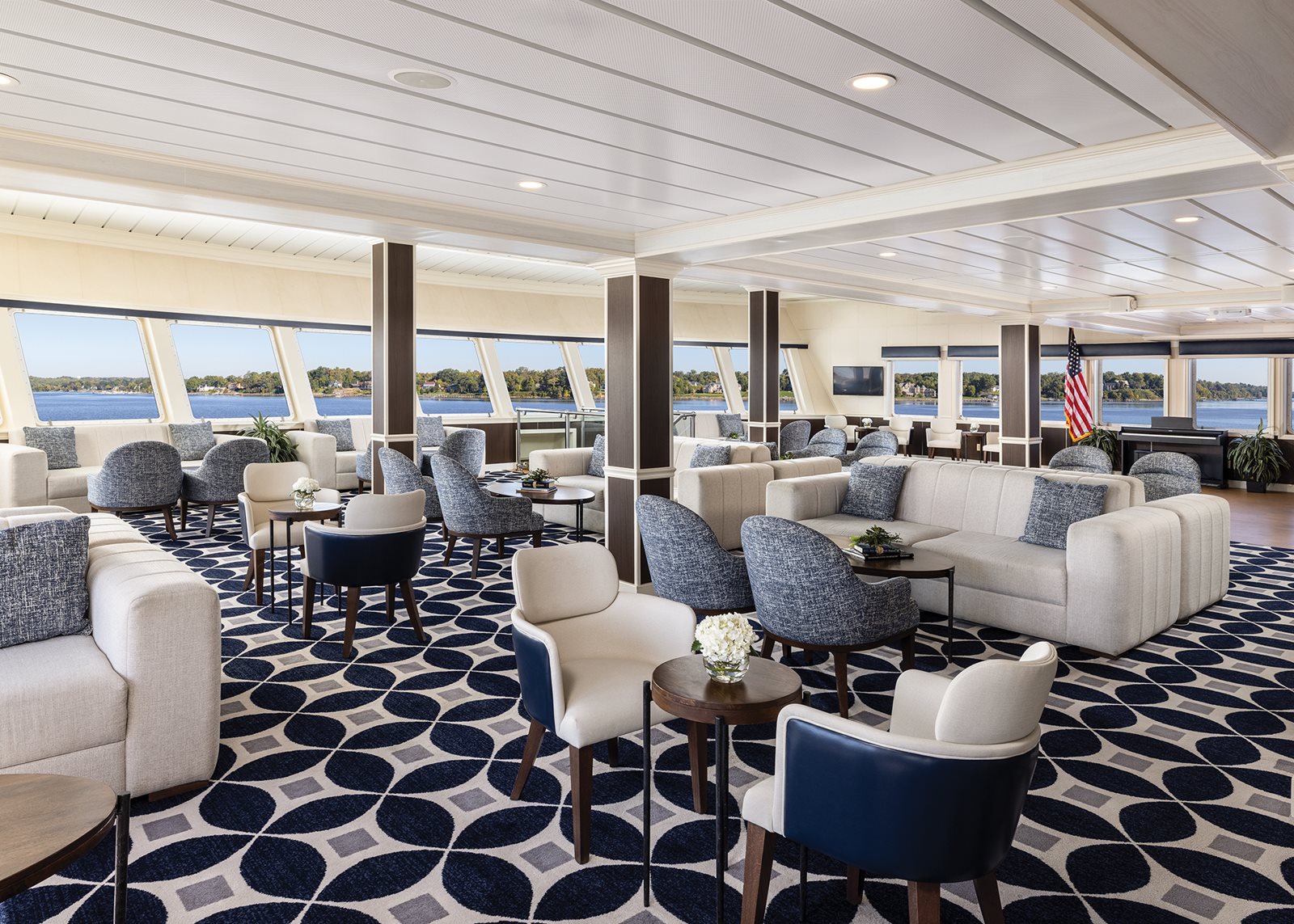 Cascade Lounge