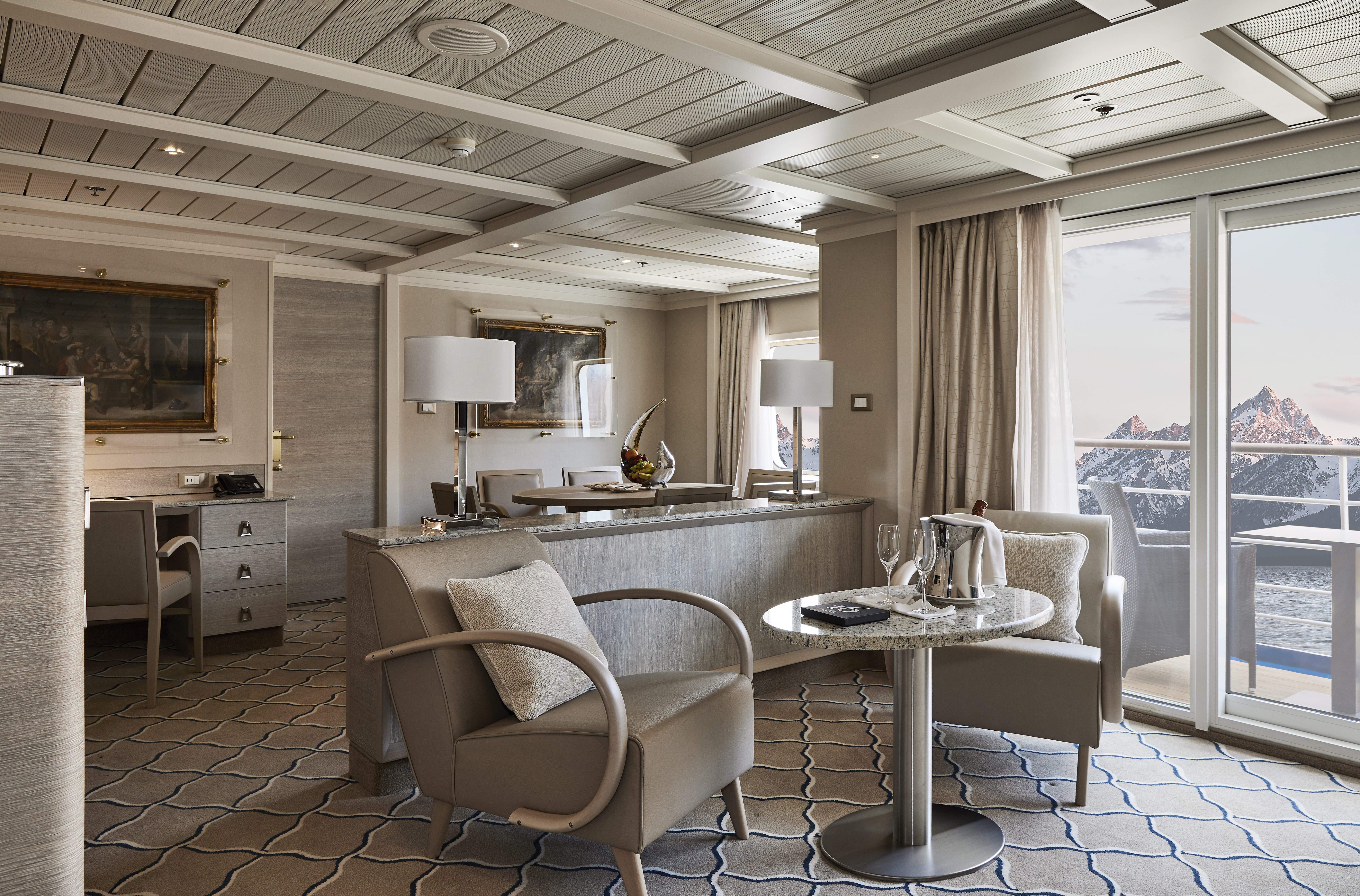 Suite cabin