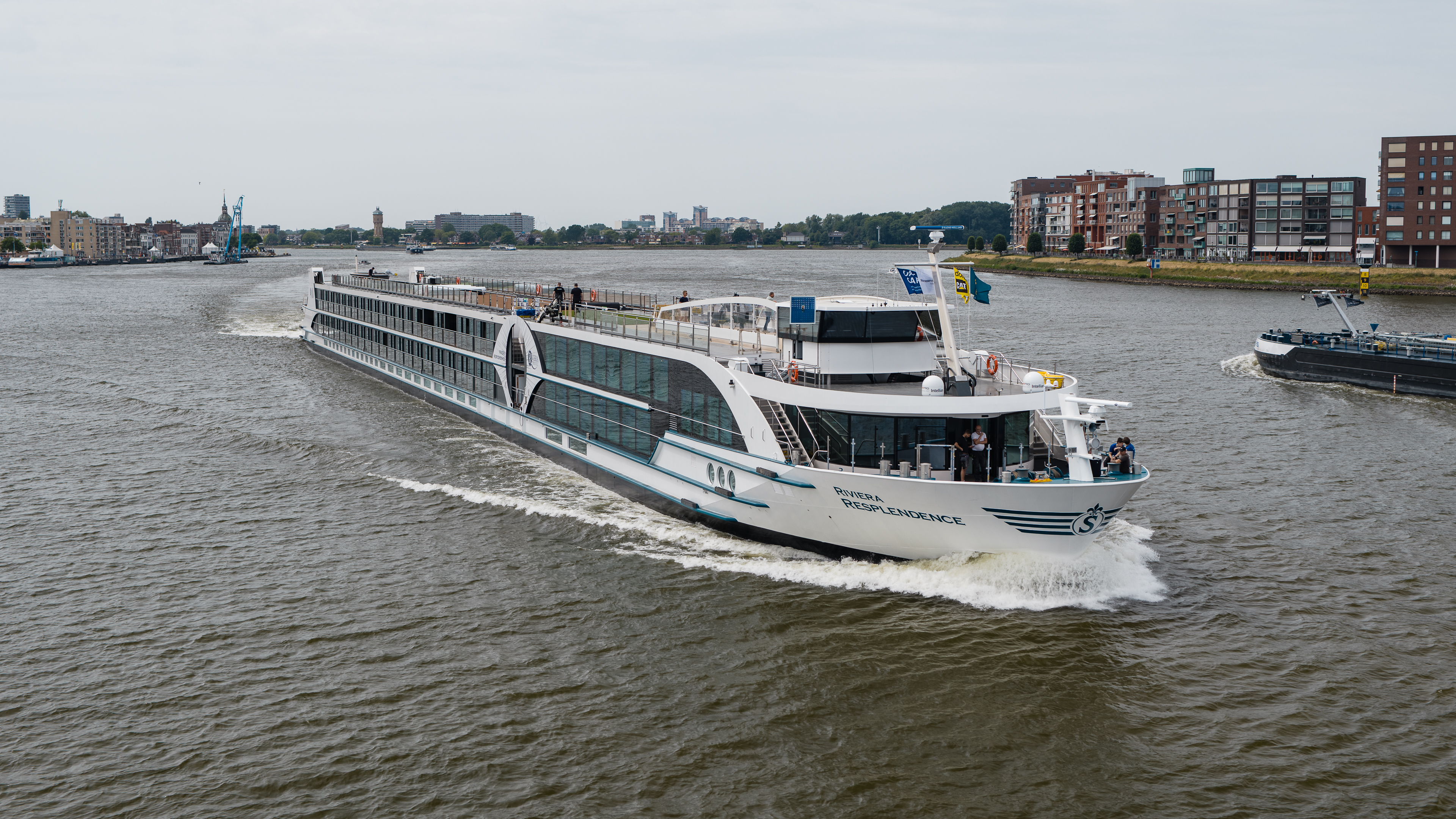 MS Riviera Resplendence