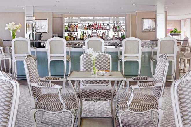 Blue Danube Lounge