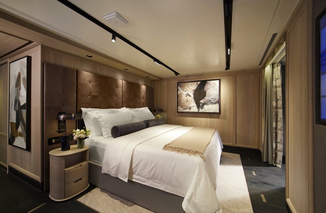Signature Suite