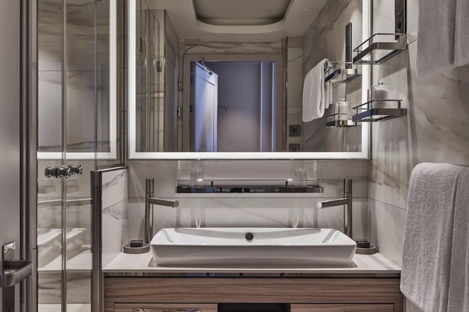 Premium Veranda Suite