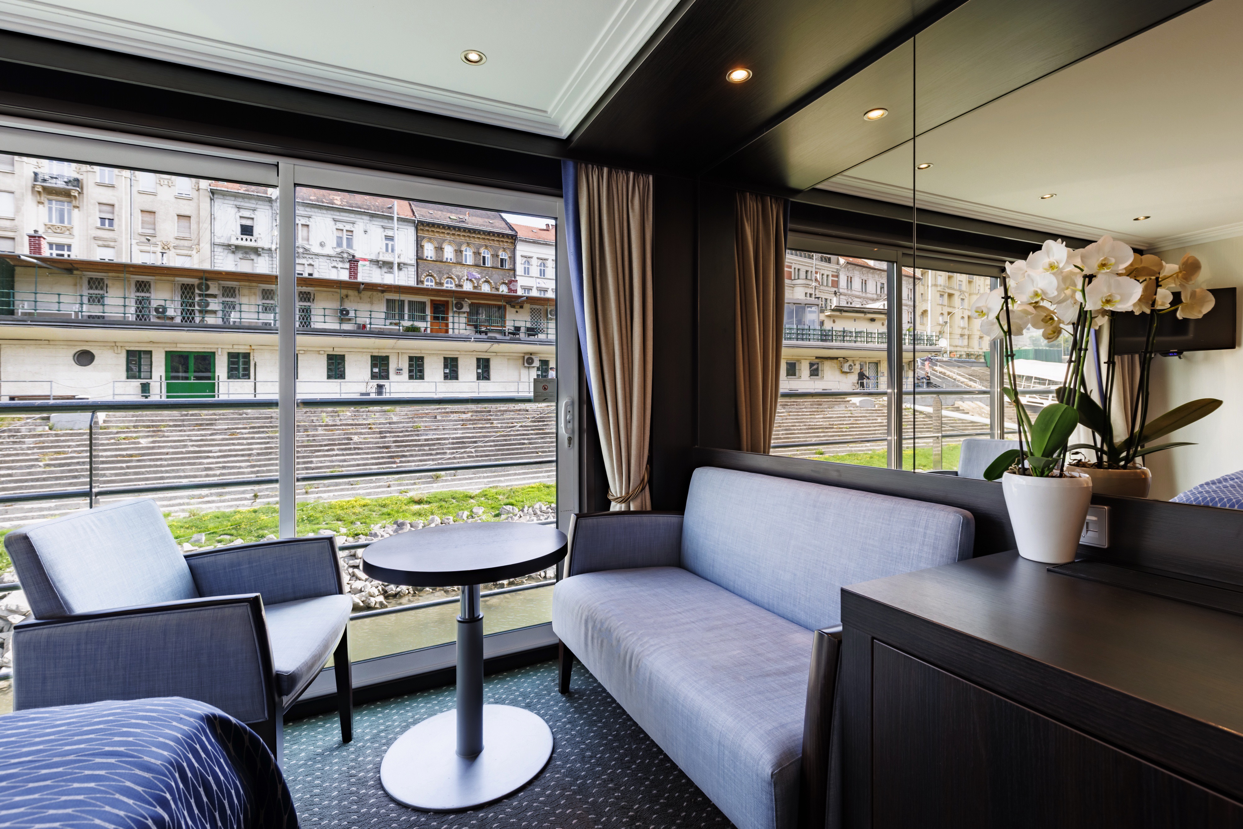 ©Avalon Waterways Avalon Illumination Panorama Suite 3