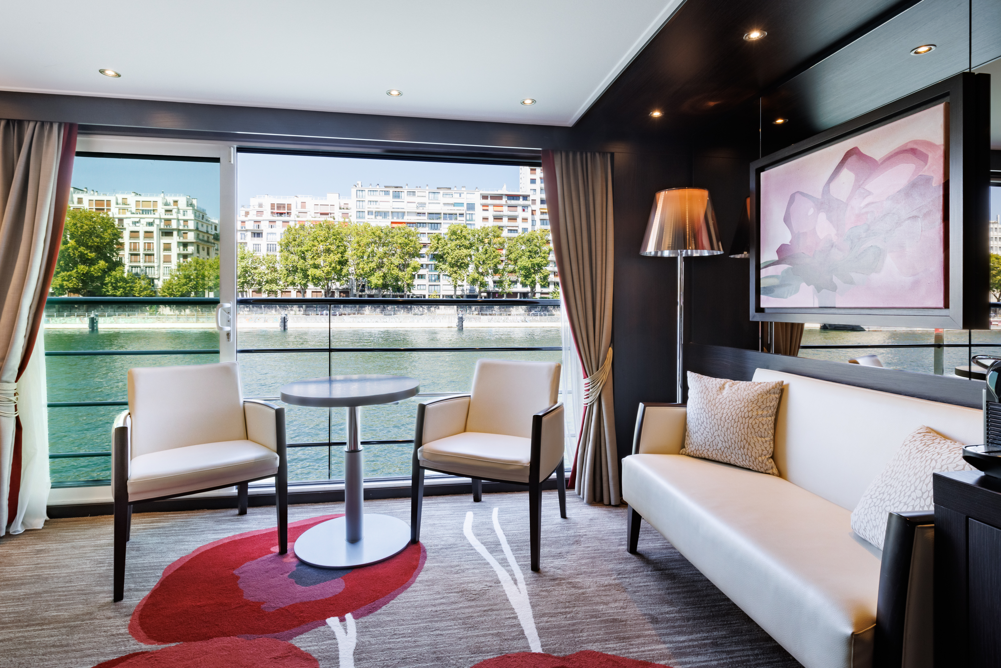 Suite cabin