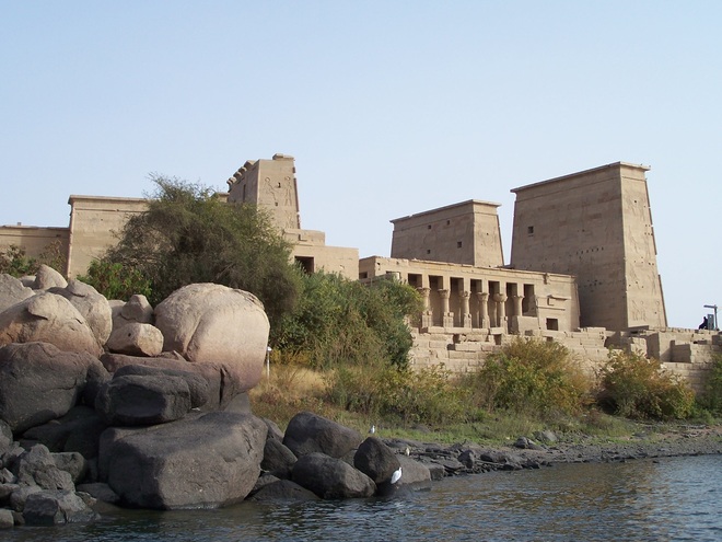 Total Eclipse on the Nile