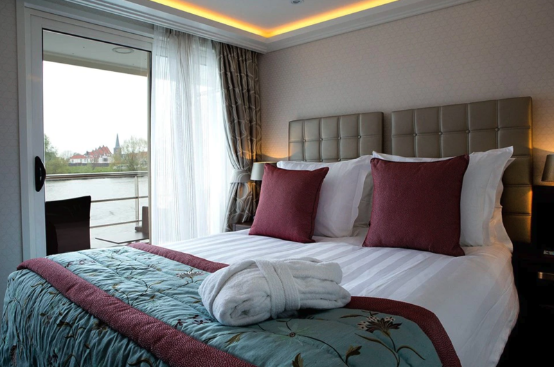 Category AB Stateroom, photo 2
