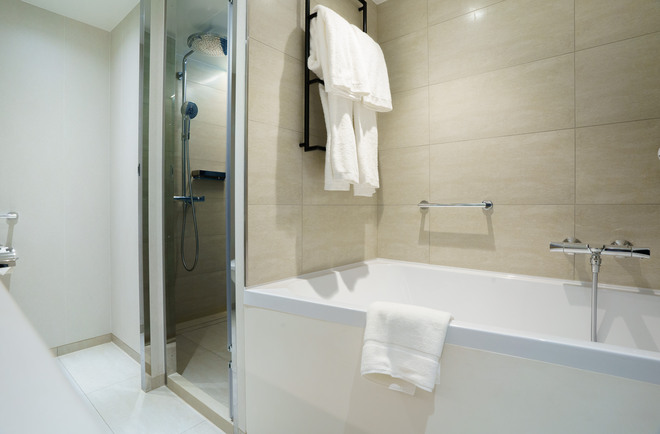 Deluxe Balcony Suite