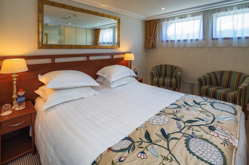Category E Staterooms, photo 2