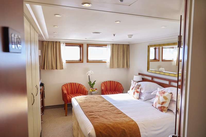 Category E Staterooms, photo 4